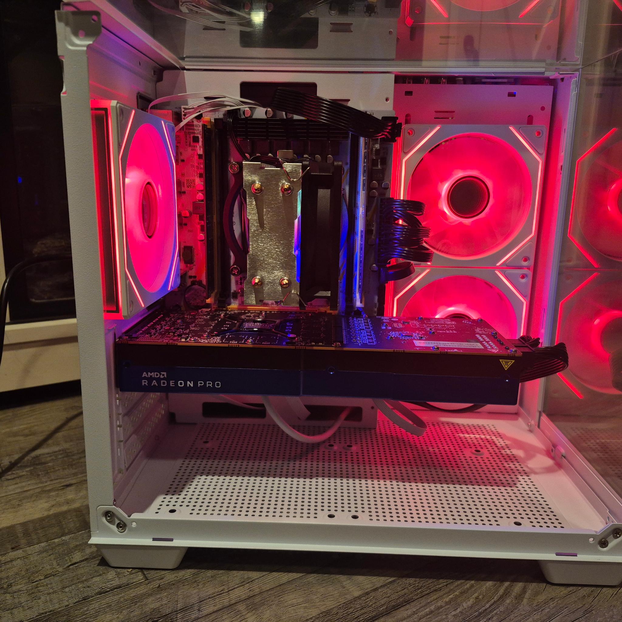 Xeon 8 Core, 16GB DDR4, 8GB AMD, 512GB SSD, Win11