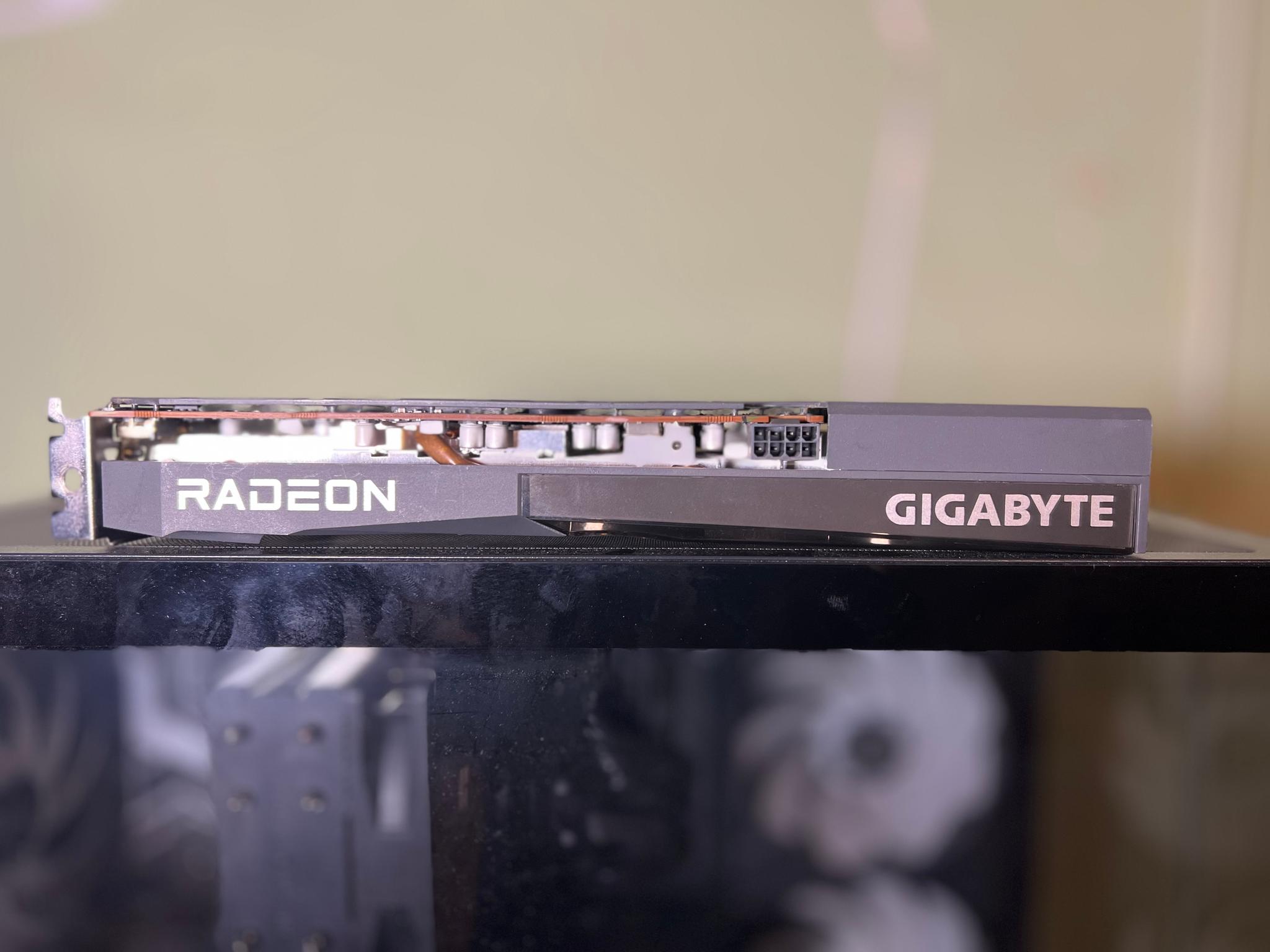 GIGABYTE EAGLE Radeon RX 6600 XT - Image 4