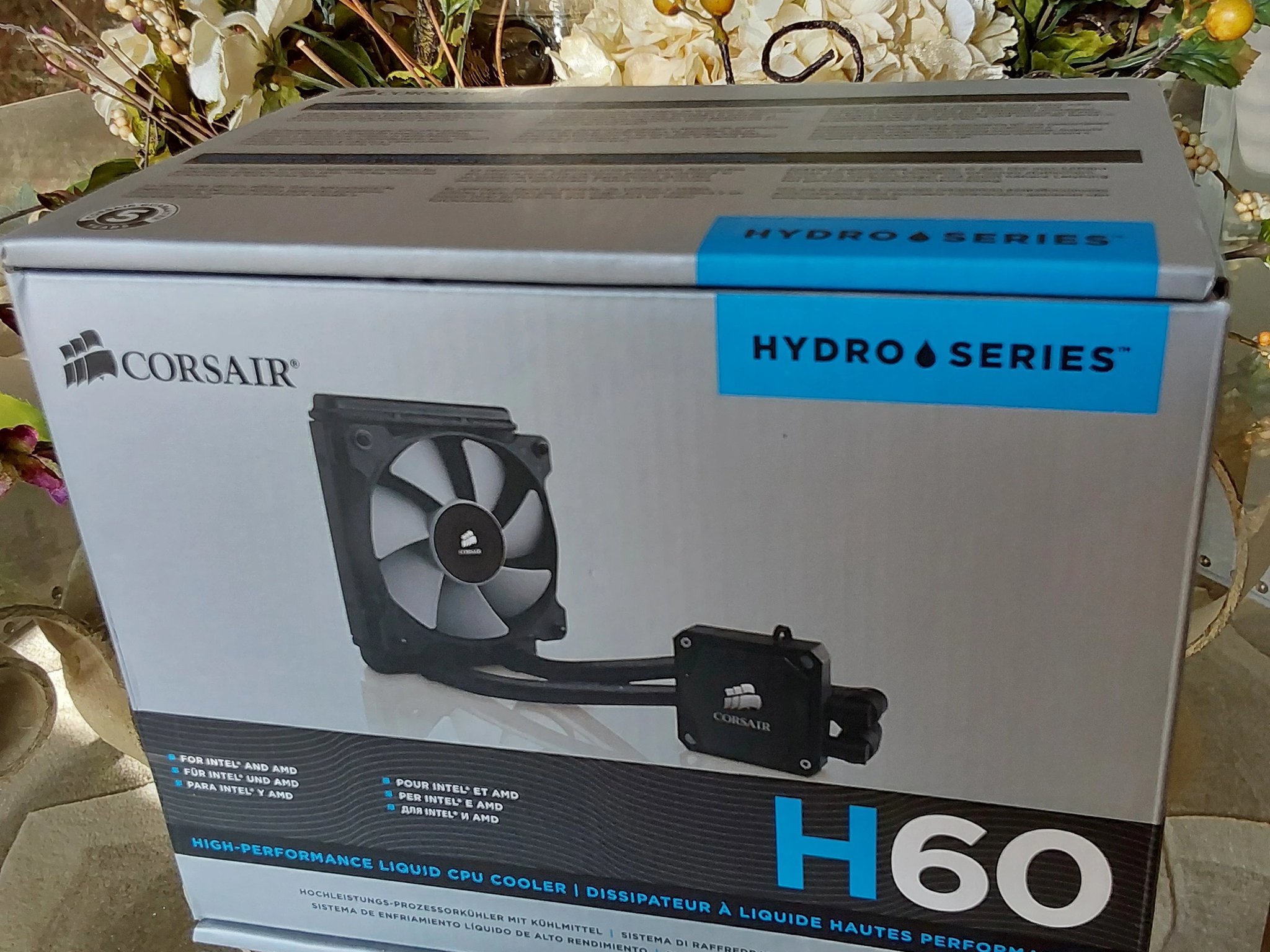 CORSAIR Hydro Series H60 (CW-9060007-WW) CPU Water Cooler