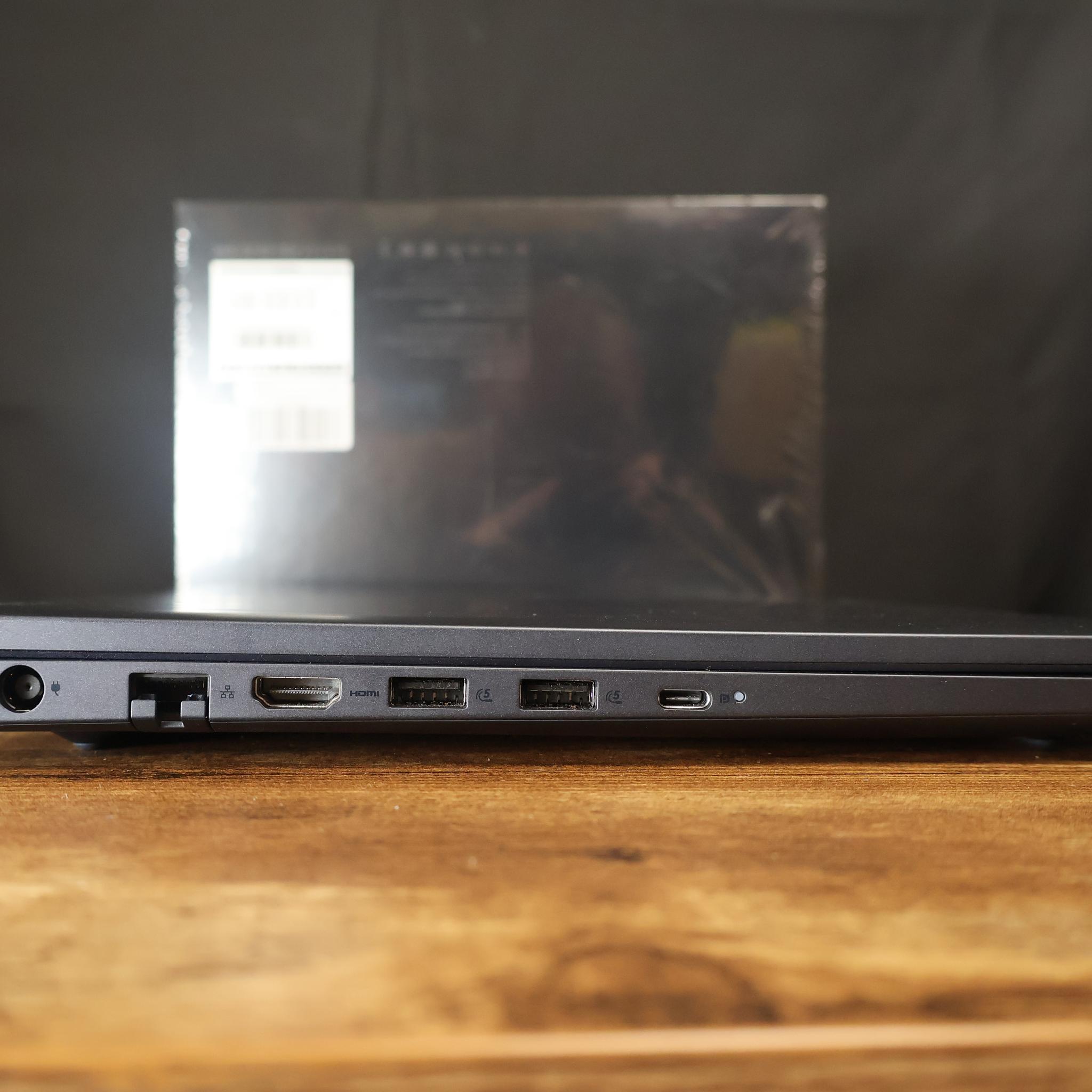 Gaming Laptop Alienware R5 15.3inch l Ryzen 5 7235H l 16GB DDR5 l RTX 4050 l 500GB