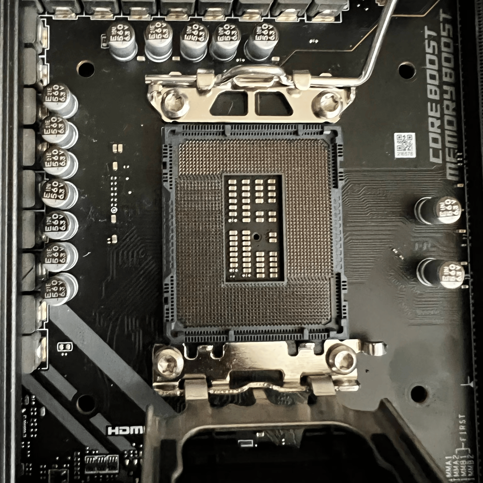 MSI Z690 Edge WiFi DDR4 Motherboard (READ DESCRIPTION)