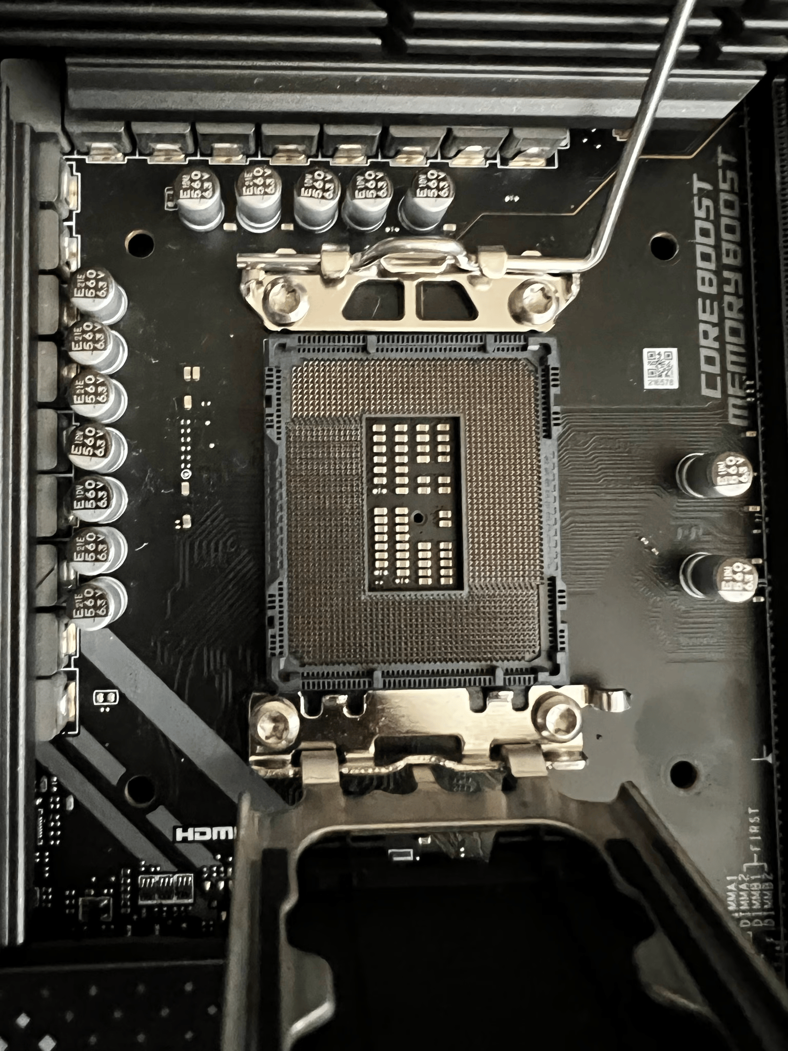 MSI Z690 Edge WiFi DDR4 Motherboard (READ DESCRIPTION)