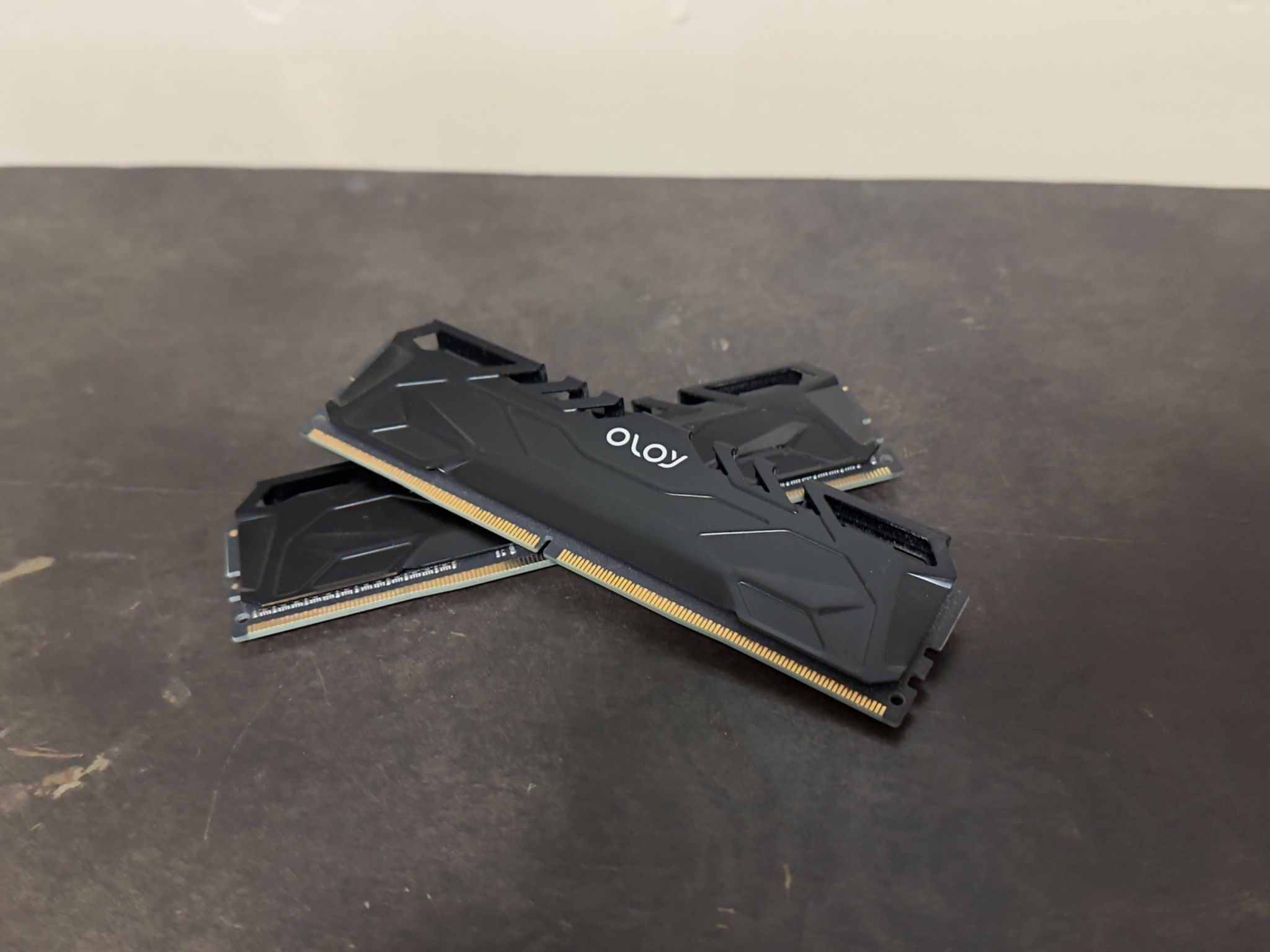 OLOY DDR4 16GB 3000MHz (2x8GB)