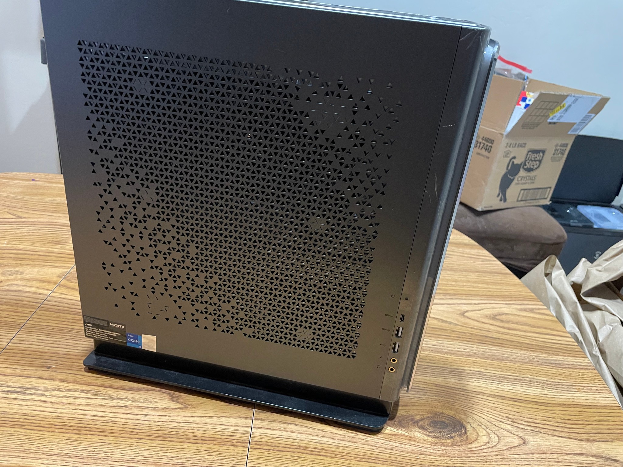 MSI Creator P100X 12700F - 7900 GRE- 32gb Ram - 2tb SSD - 2tb HDD