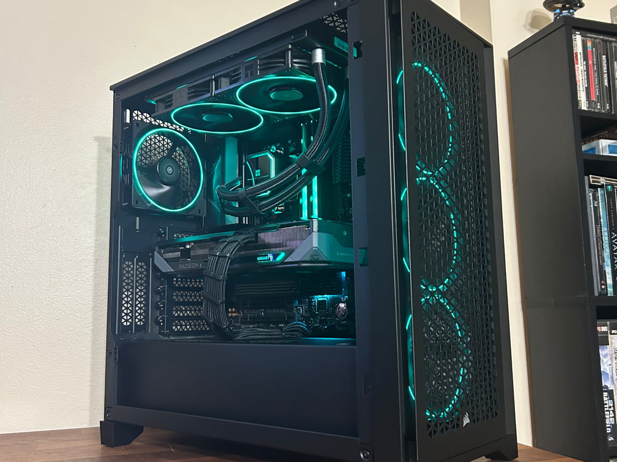 RX 9070 16GB | Ryzen 7 7700X | 32GB DDR5 6000 MT/s | 1TB SSD | The Shadow Operator RX