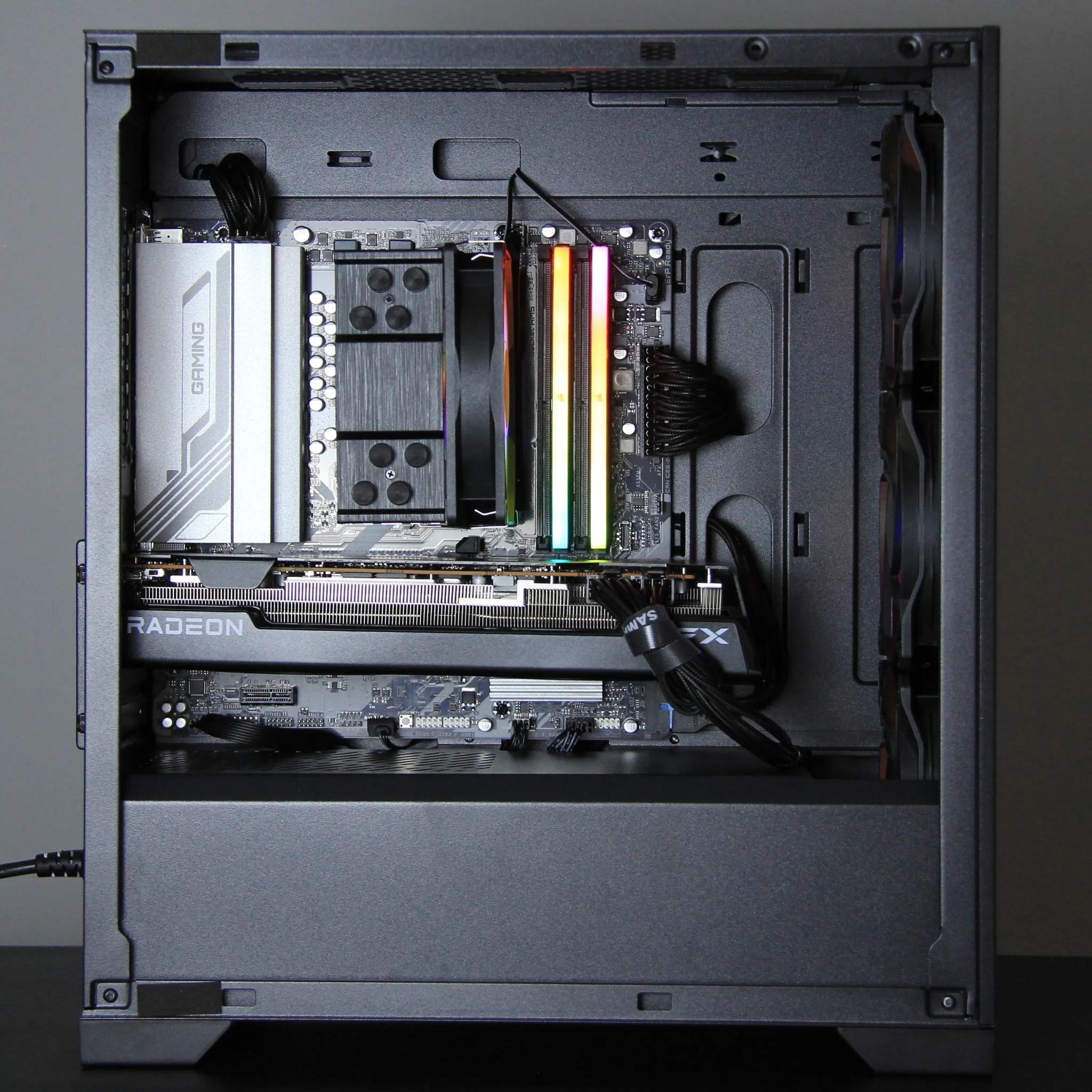 SLEEK POWERHOUSE: RYZEN 9600X + RX 7700 XT BUILD! ⚡️