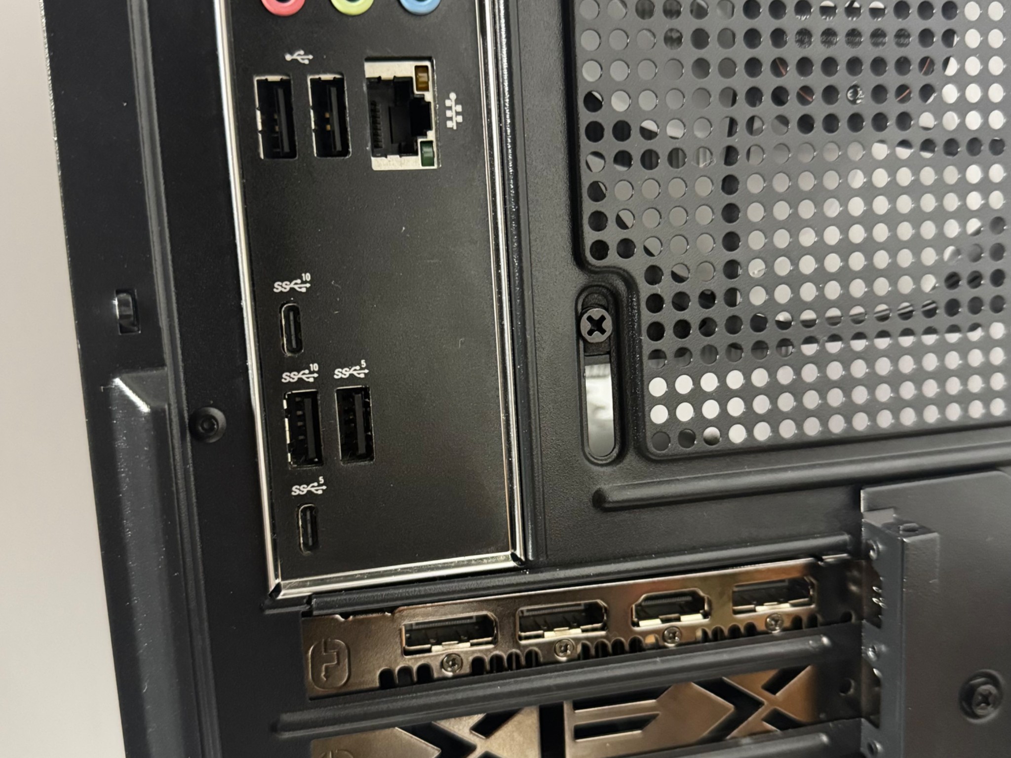🏴DARKNIGHT PLUS🏴 R5 5600X | RX 6600 | 1TB SSD | 16GB DDR4 | WIFI/BT | WIN 11