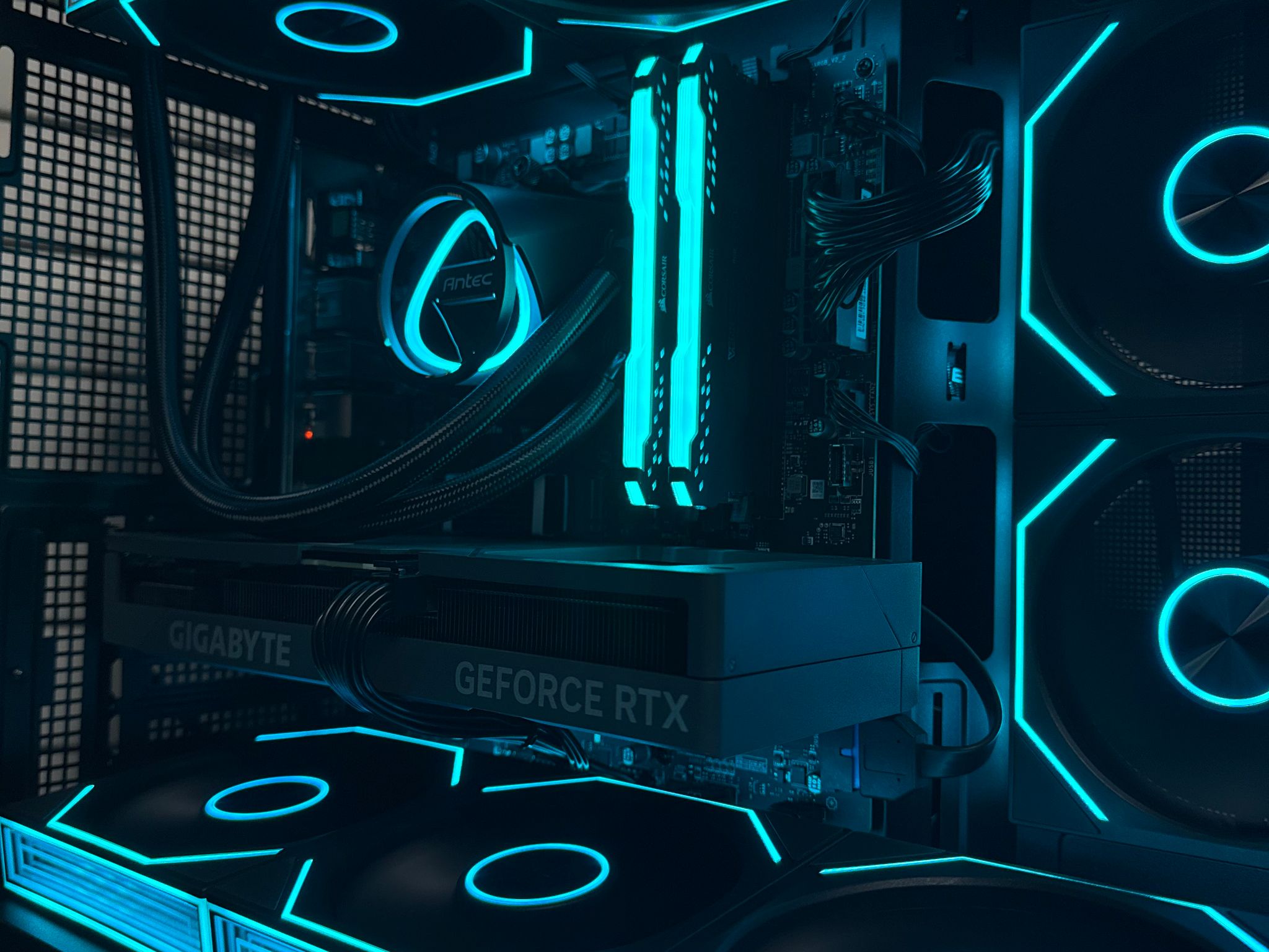 E-Sports Ready Gaming PC | RTX 4060 Ti + Ryzen 5 5600X | 1TB M.2 NVMe