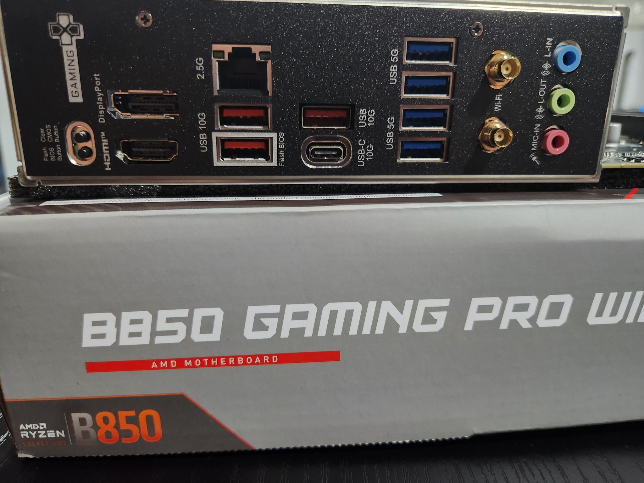 MSI B850 GAMING PRO WIFI6E-AMD RYZEN 5 9600X- 32GB DDR5 RAM BUNDLE