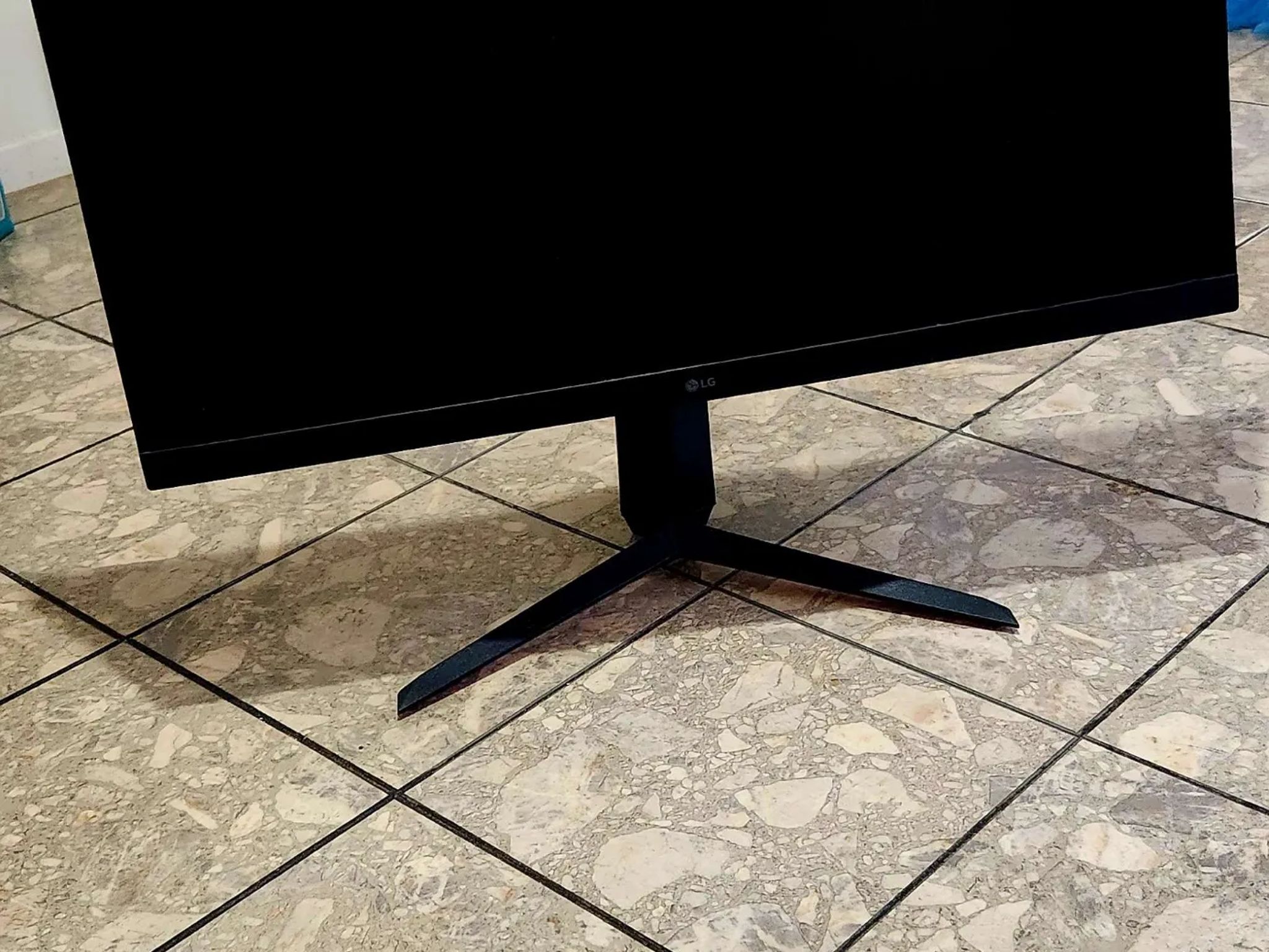 LG 32GN650-B Ultragear Gaming Monitor 32” QHD (2560 x 1440) Display, 165Hz Refresh