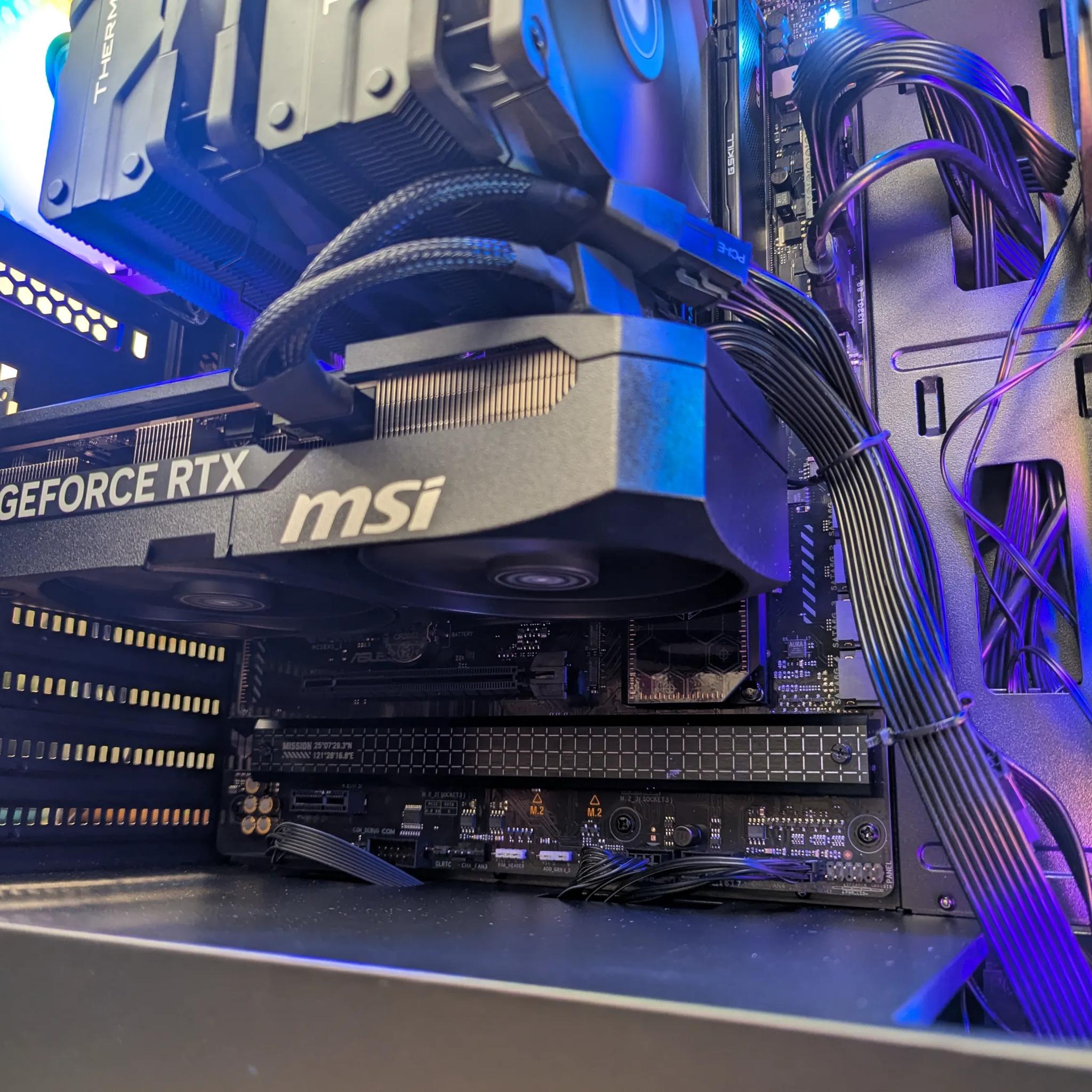 🌀 Neolux – 5070 Ryzen 7 7700 Gaming PC | 64GB DDR5 | WiFi | Windows 11 | 1440p Ultra Rea...