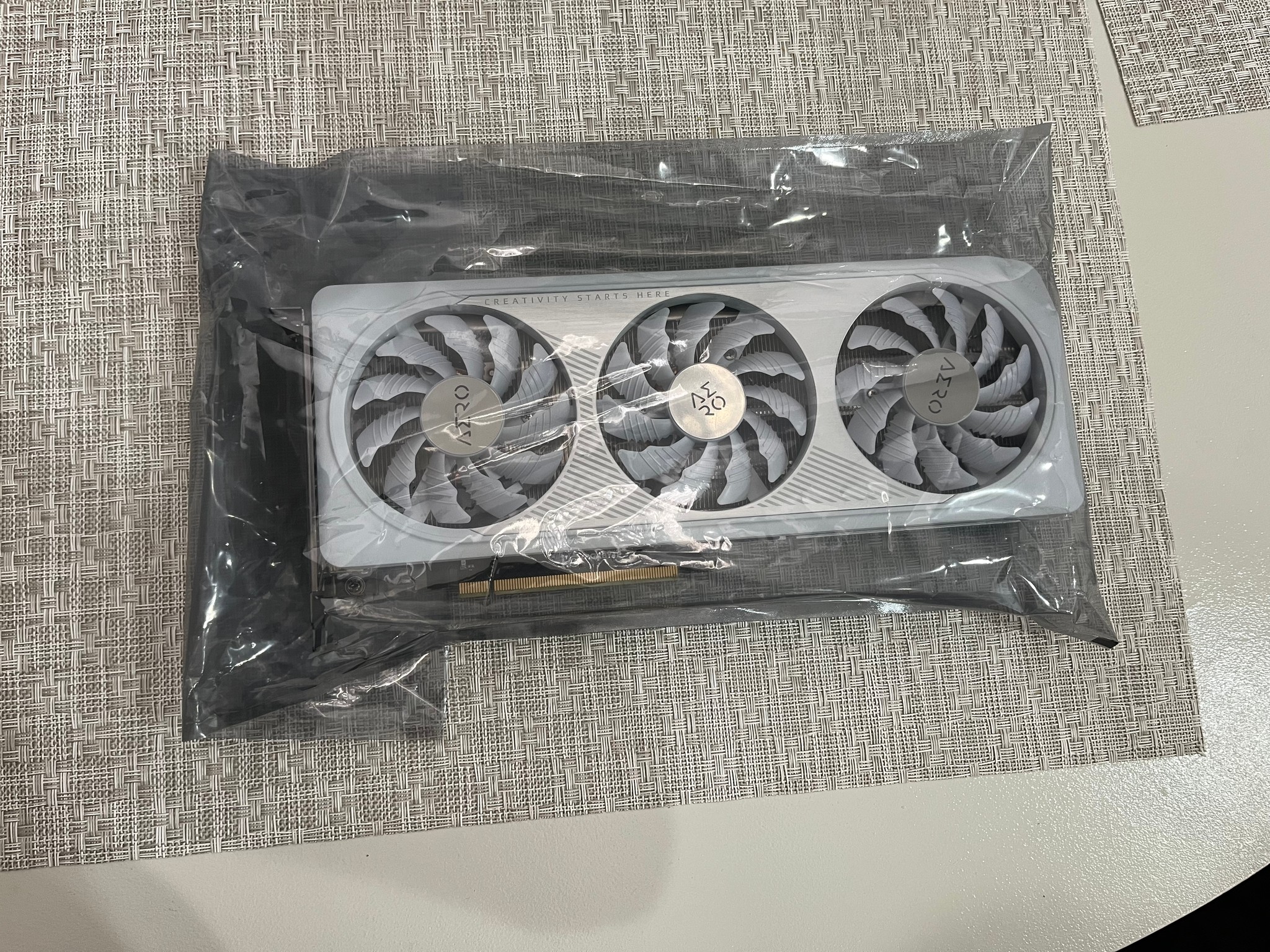 Gigabyte AERO OC GeForce RTX 4060