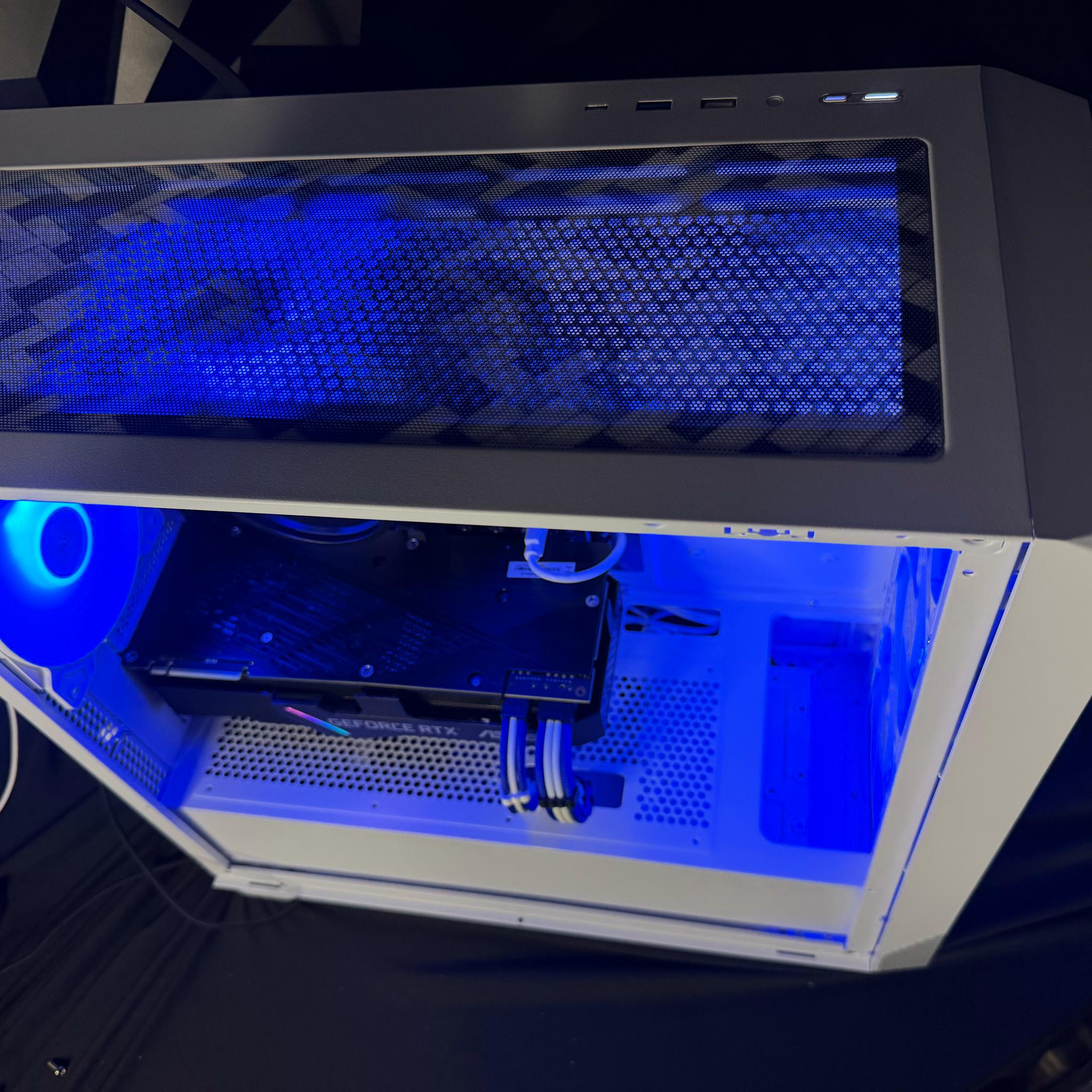 🔵⚡ BLUE FIBER ⚡🔵 Ryzen 5 5500| RTX 2080 Super | 16 GB DDR4| 1 TB SSD| 650W PSU
