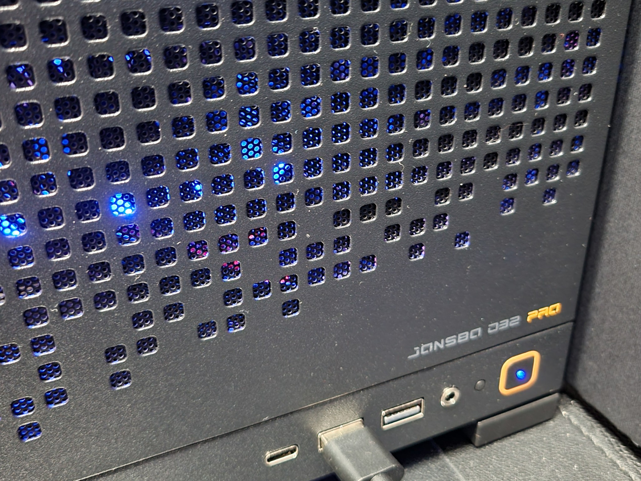 🔥 i7‑14700K • RX 7800 XT Red Devil • 32GB DDR5 • 2TB Gen4 NVMe • Ultra‑Quiet Performance 🚀