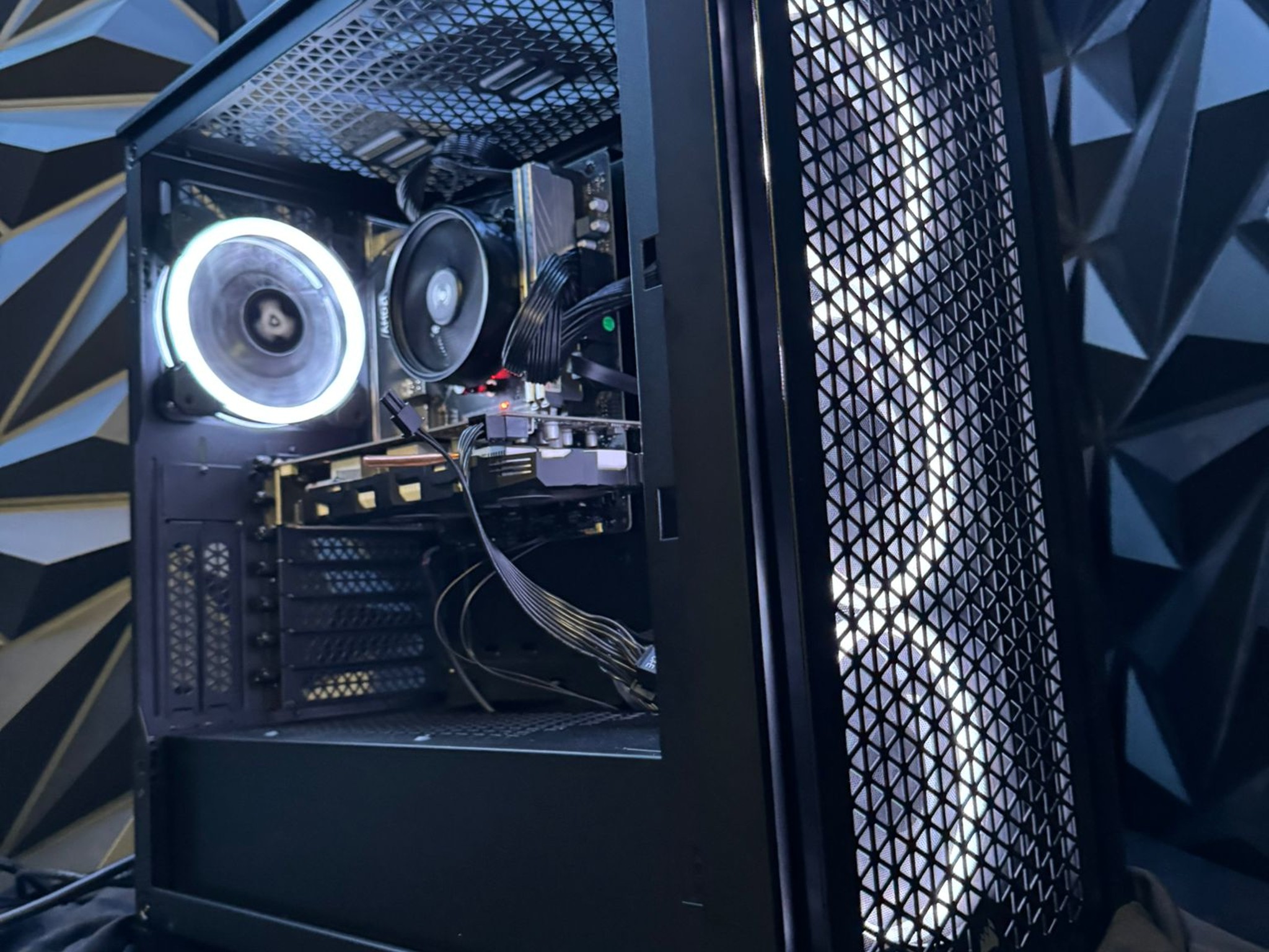 💸 Budget Baddie 2660 💸Ryzen 5 2600| GTX 1060 6 GB | 16 GB DDR4| 1 TB SSD