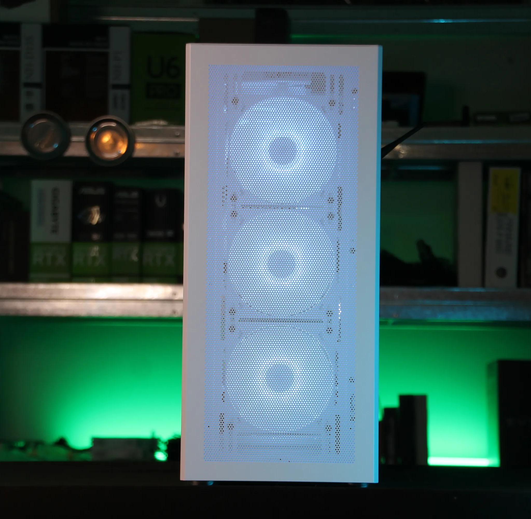 𝘾𝙊𝙈𝙀𝙏 // Intel Core i5-13400F, RX 6600 XT // Mid-range Gaming PC