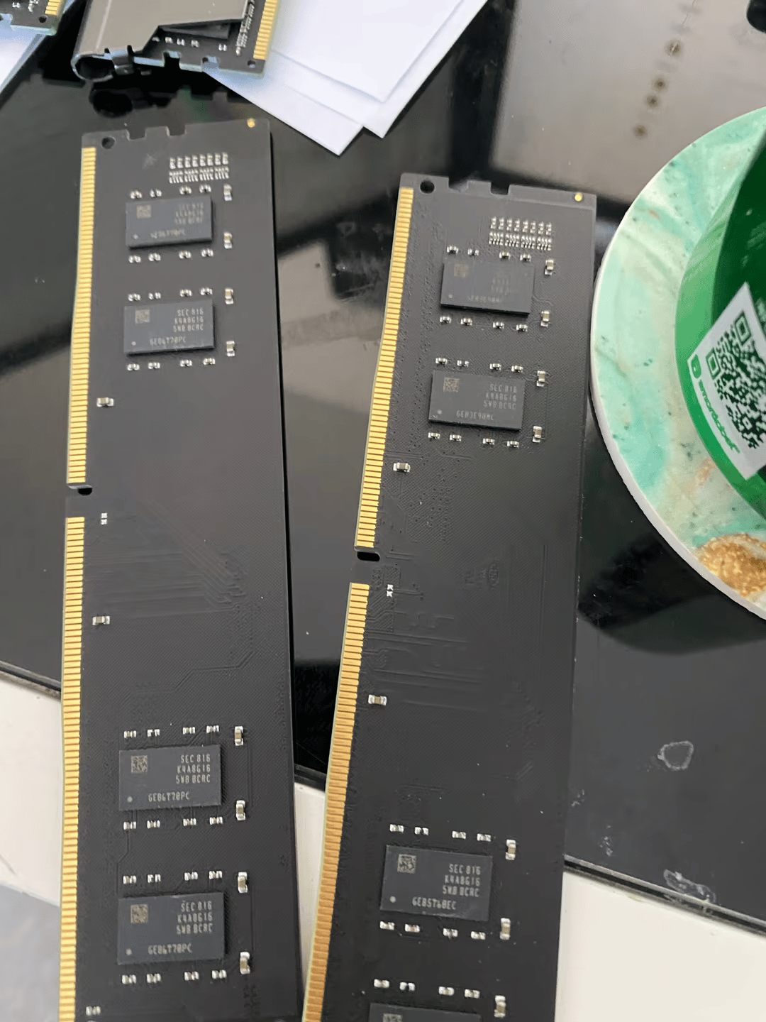 16GB (2 X 8GB) DDR4-2400 PC4-19200 CL17 AU08GGB24CEABGH DIMM Desktop RAM Memory