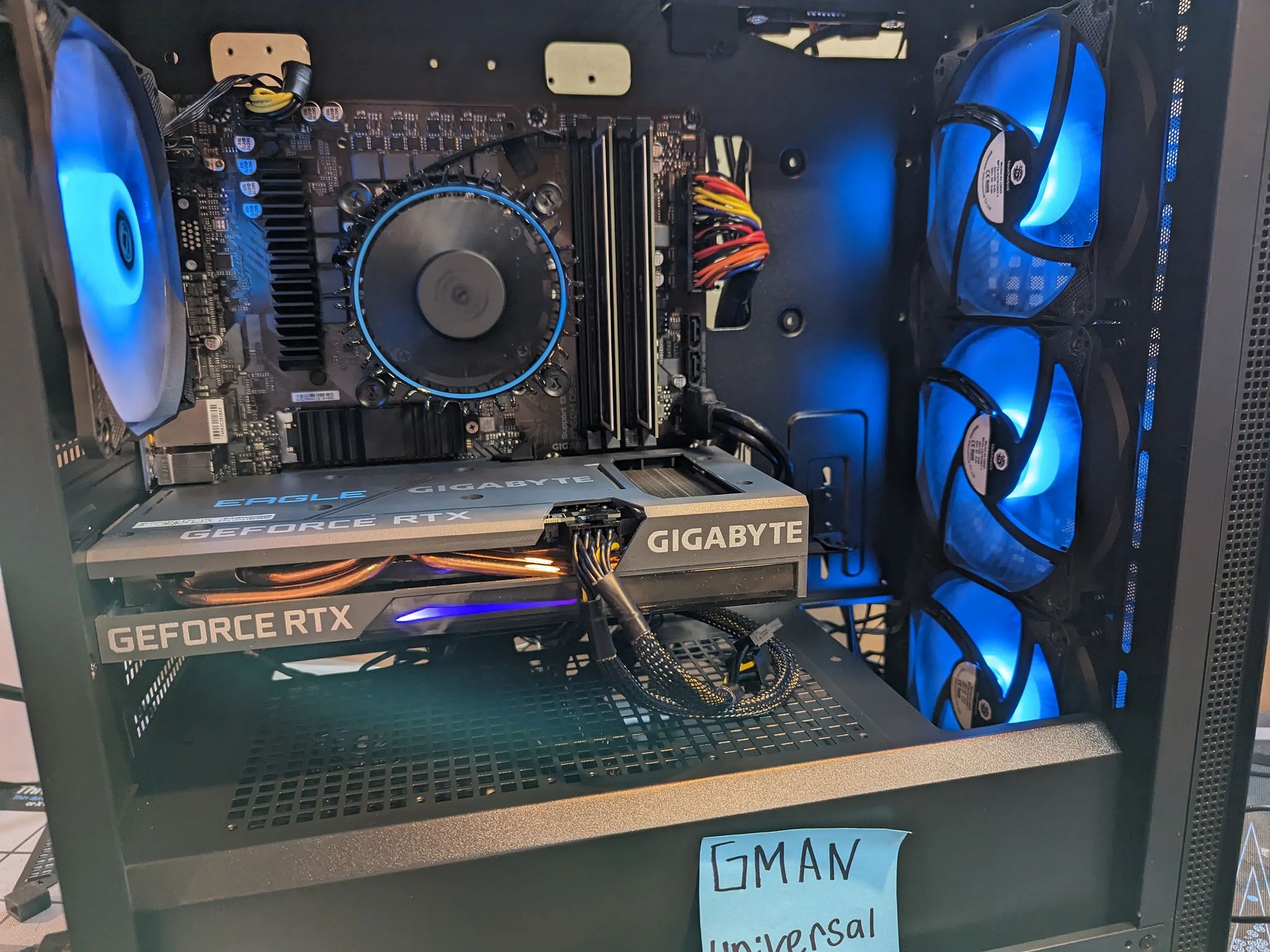 | Intel i3-13100 |RTX 3060 Gigabyte Eagle| 16GB DDR4 3200MHz|