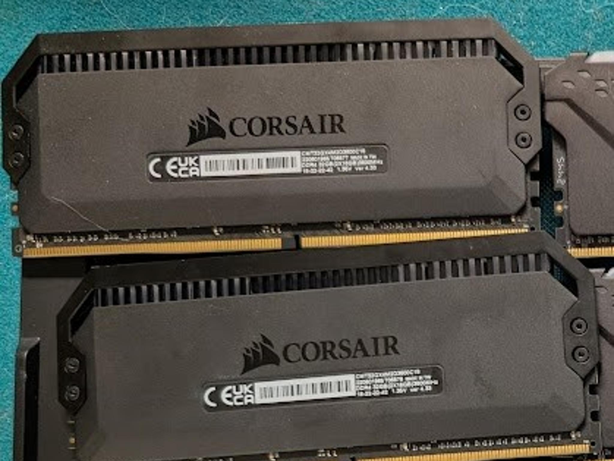 CORSAIR 32GB DDR4 3600MHz