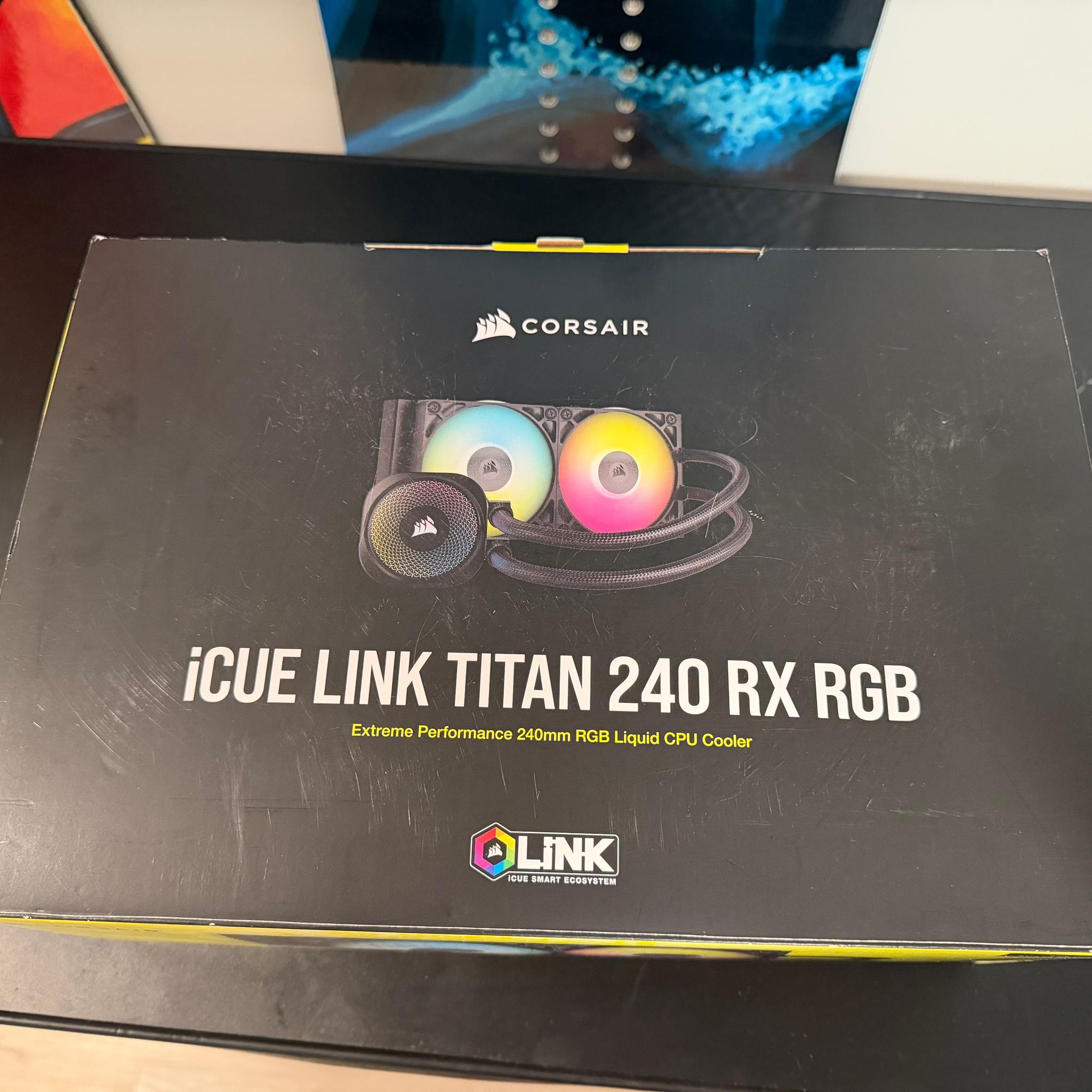 iCUE LINK TITAN 240 RX RGB AIO Liquid CPU Cooler