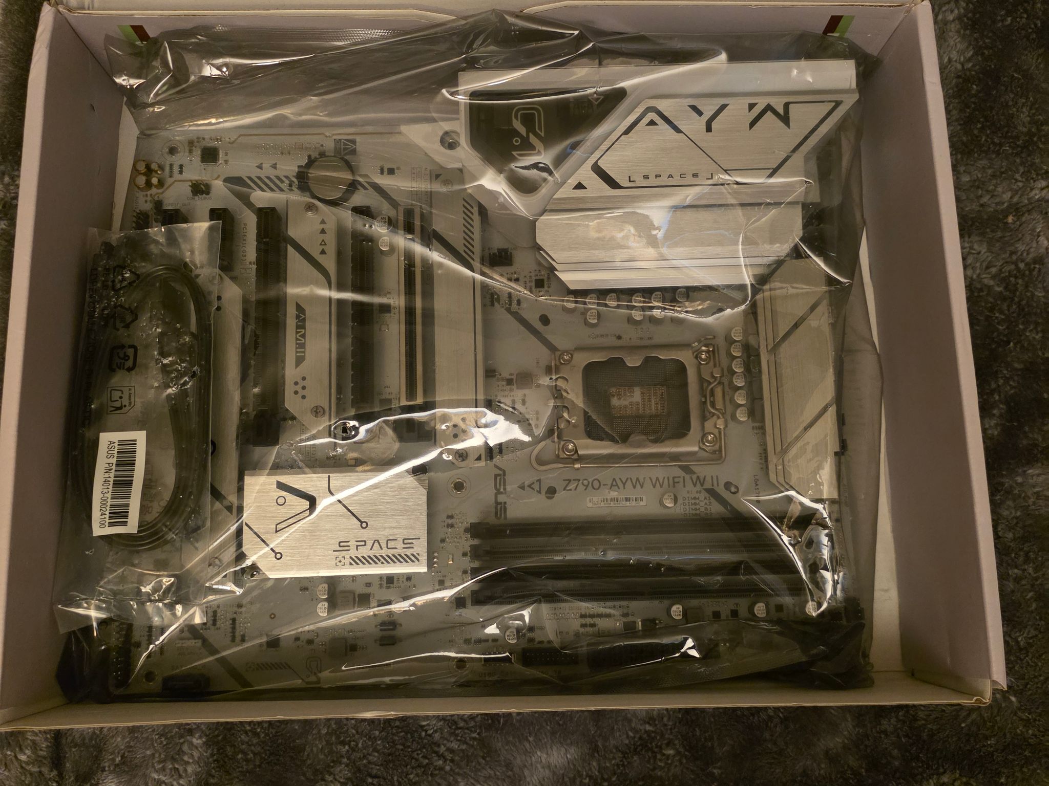 ASUS Z790 AYWWIFI W II + 13900 + 500GB NMVE INTEL DDR5 ATX PCIE 5.0