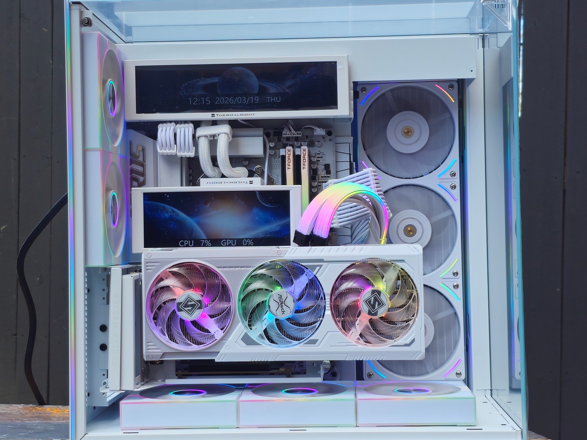 ☃️ High End Whiteout Gaming PC • AMD 9070XT • Ryzen 7 9850X3D • 32GB RAM • 2TB SSD • Plug n' Play