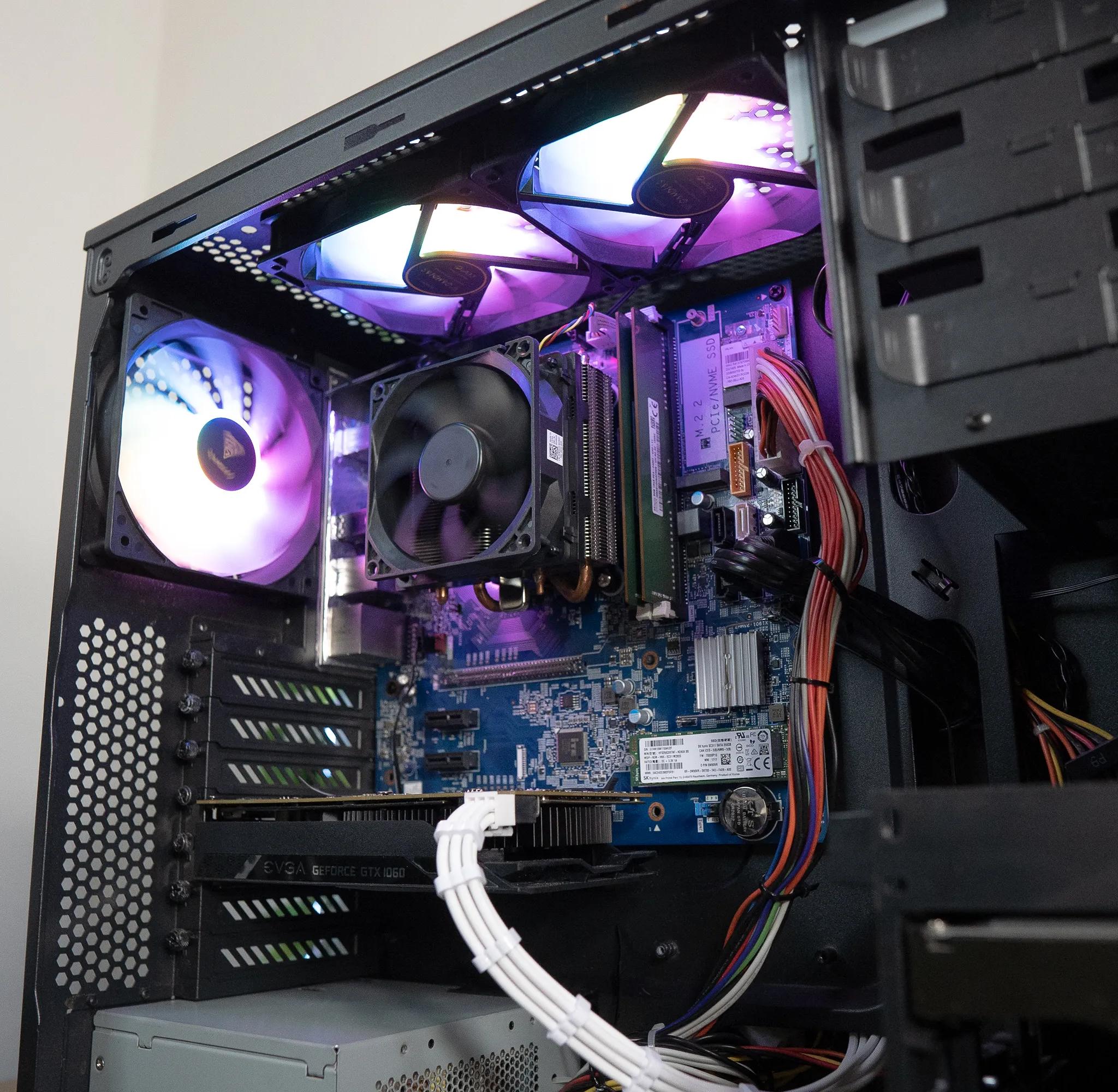 🎮👾 | EVGA GTX 1060 6GB | RYZEN 5 1600X | 16GB DDR4 RAM | 256GB M.2 SSD + 1.5TB HDD | Elite Borealis