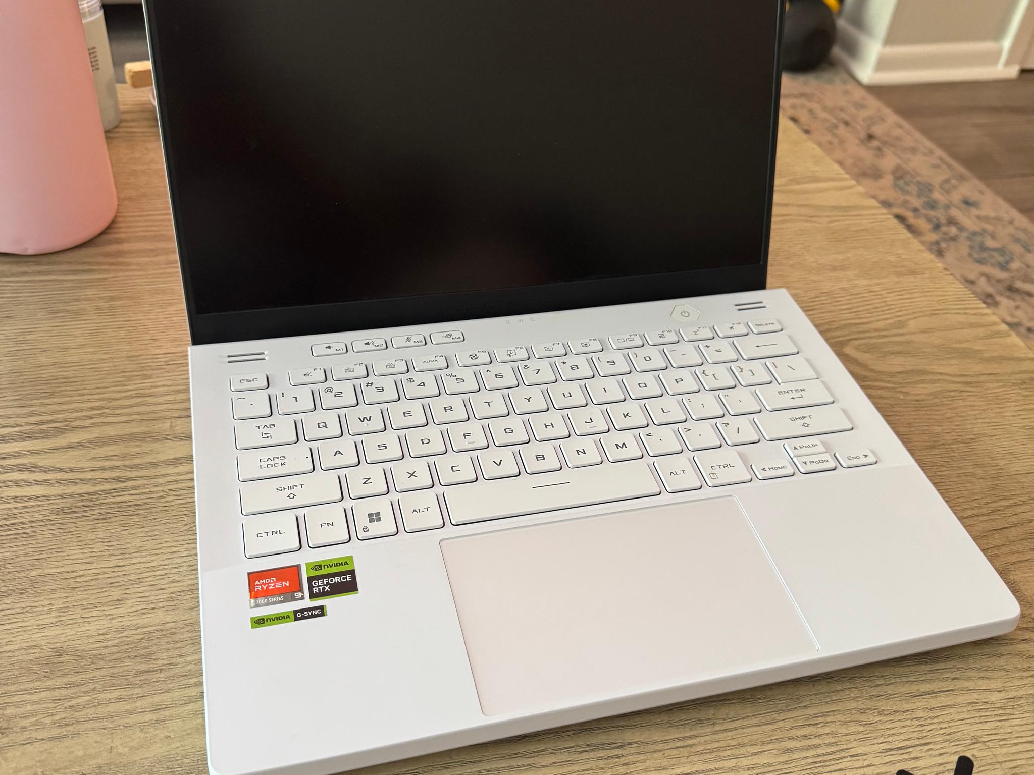 ASUS - ROG Zephyrus G14 14” Gaming Laptop AMD Ryzen 9, GeForce RTX 4060, 512GB SSD, 16GB RAM - White