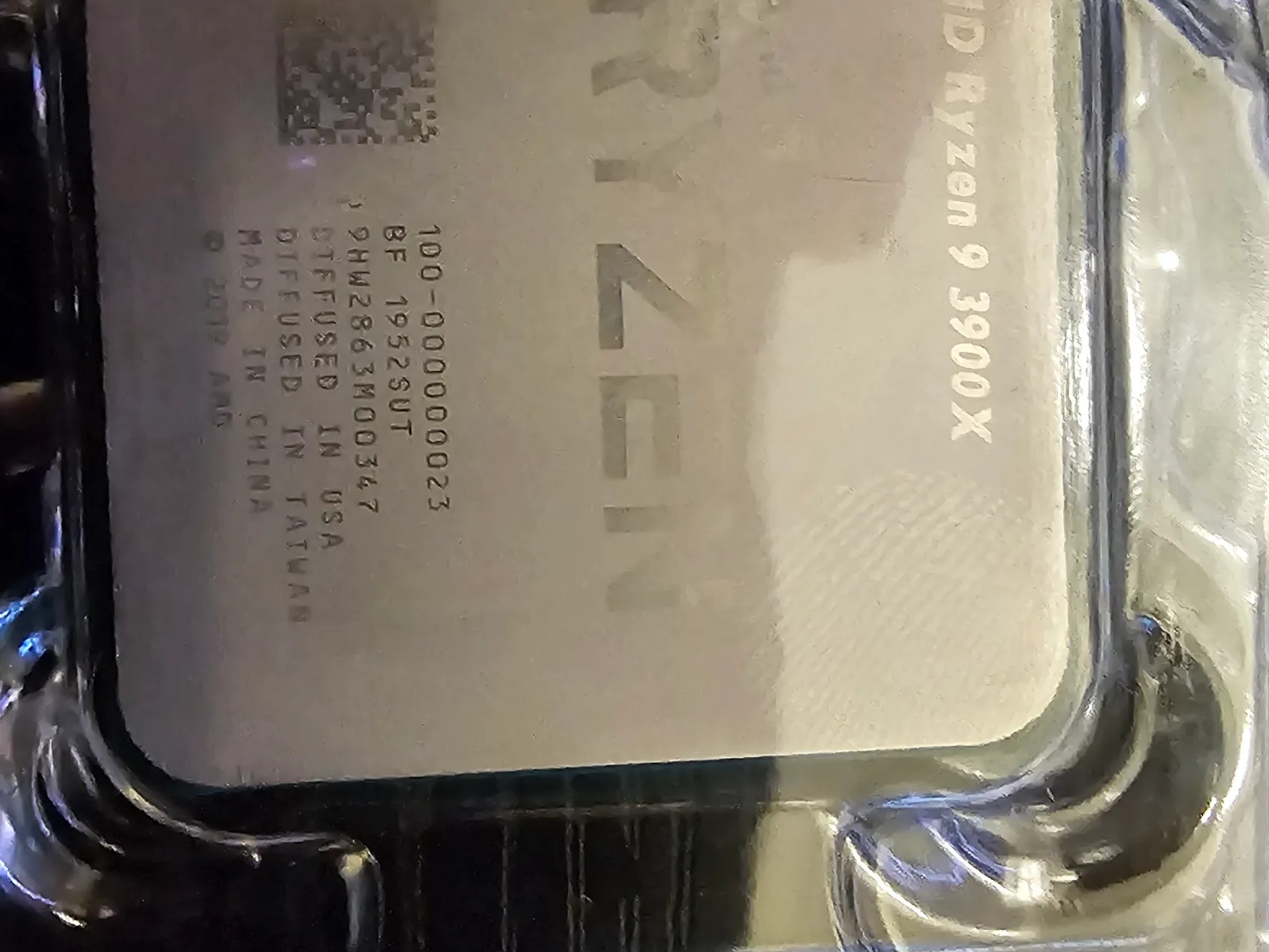 AMD Ryzen 9 3900 X