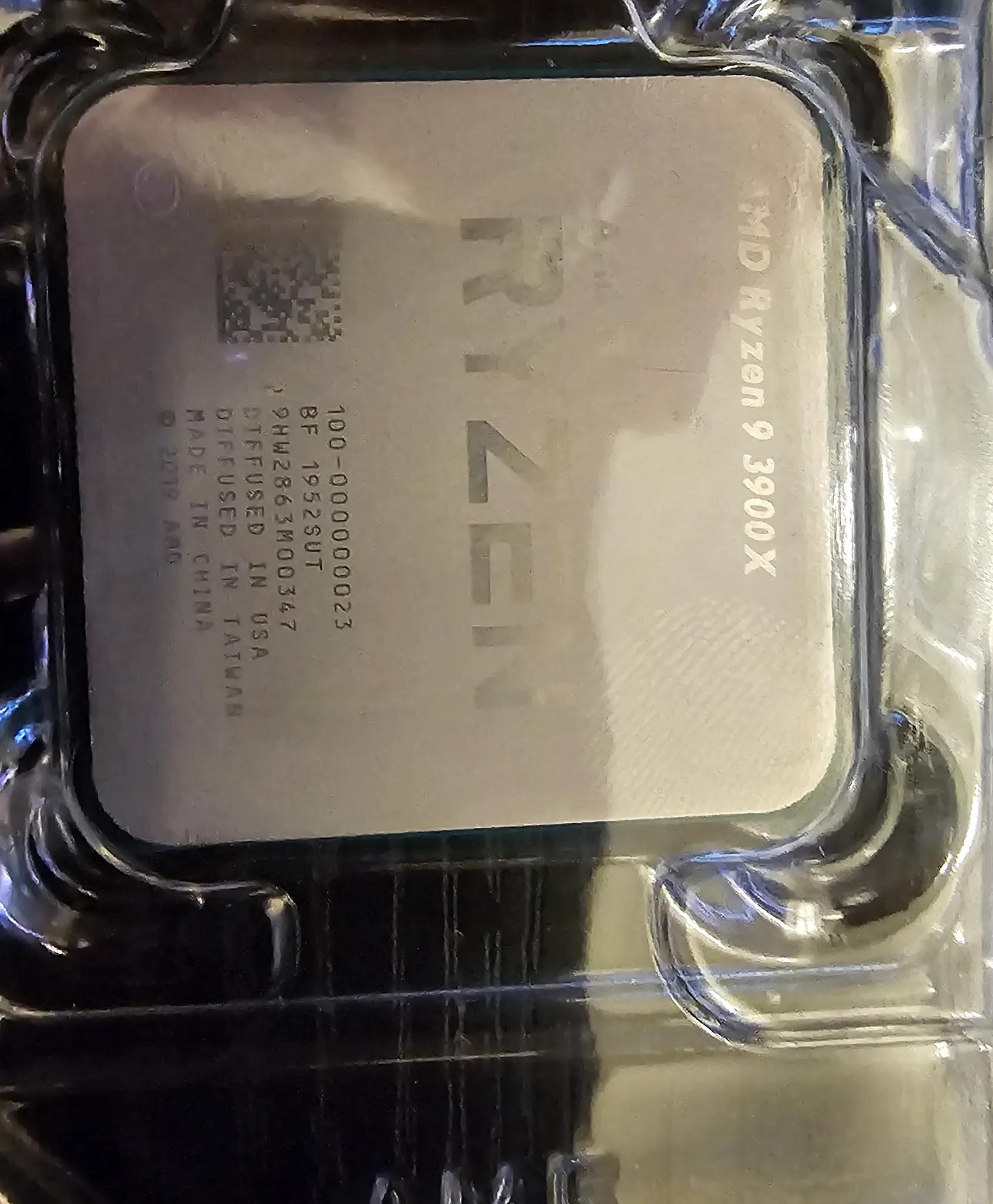 AMD Ryzen 9 3900 X