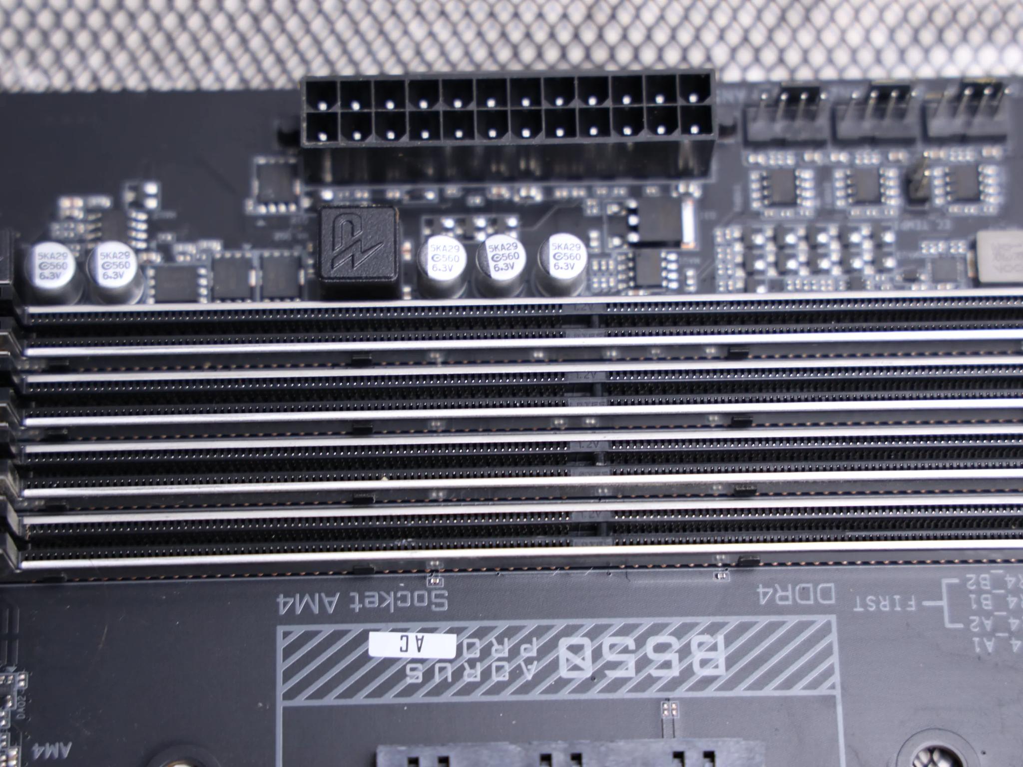 B550 Pro AC/ Ryzen 5 5600x/ 32gb ddr4/ AMD Wraith CPU cooler.