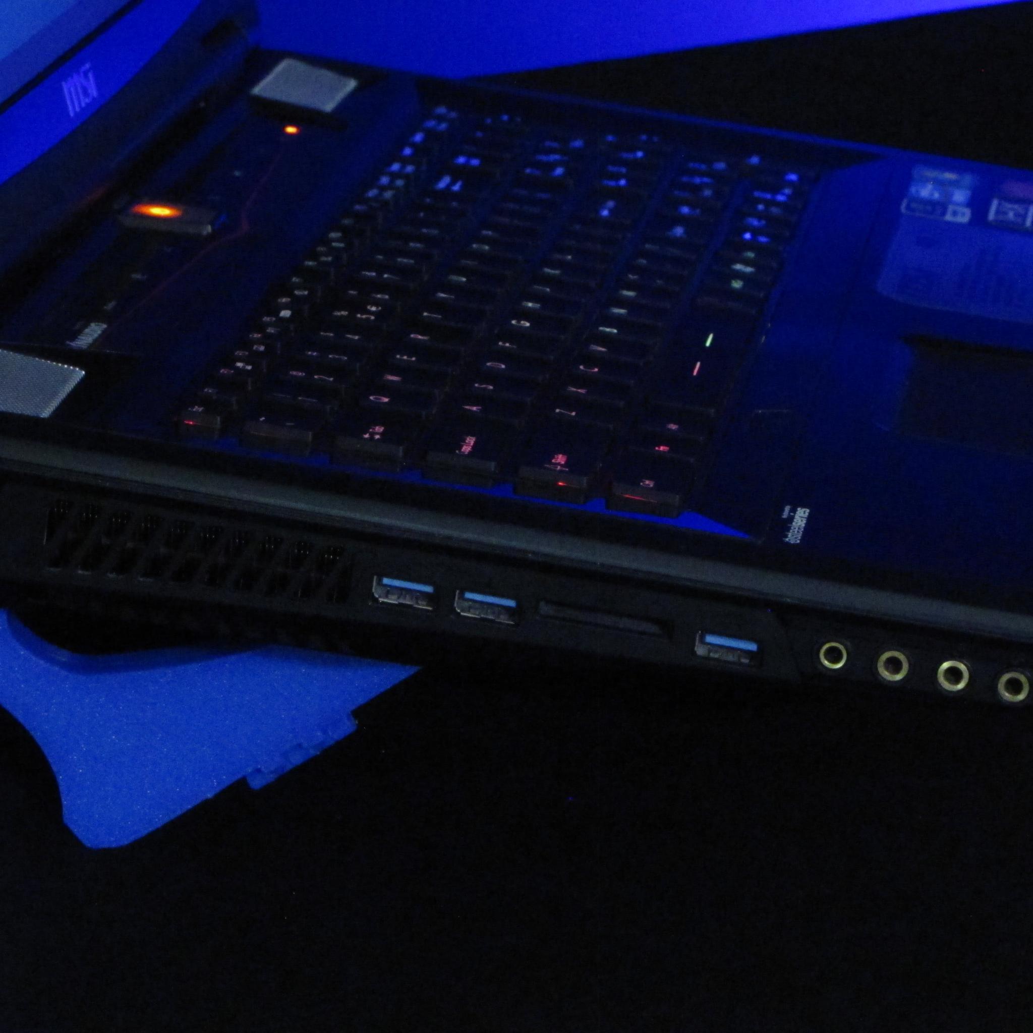 MSI GT70 0nc Gaming Laptop, I7-3610QM, 32GB DDR3, GTX 780M, 200GB SSD, Windows 10, WIFI