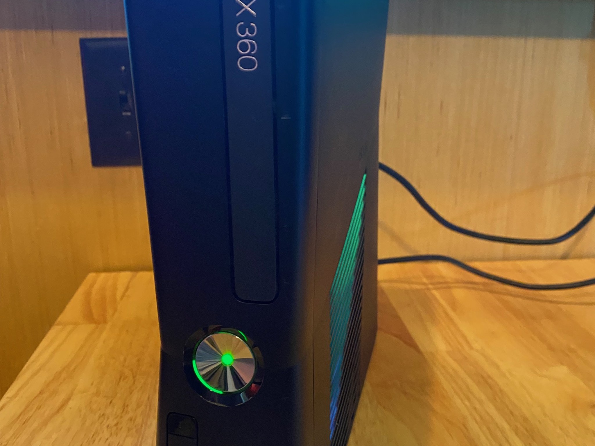 RGH 3 Xbox 360 slim | 500 GB | Corona V4
