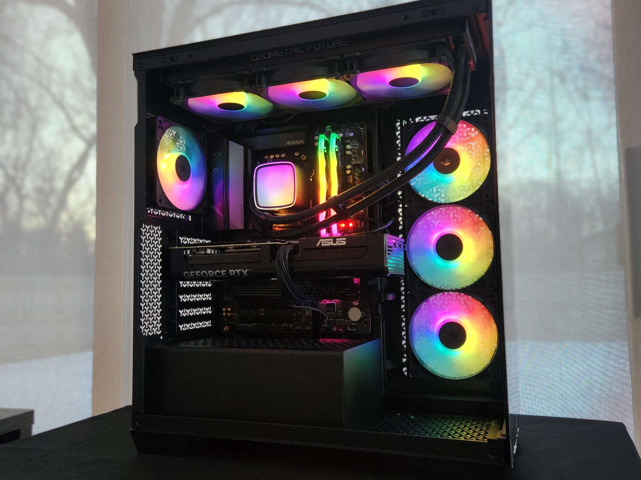 🍀RTX 5070 | Ryzen 7 7700X | 32GB DDR5 | 2TB NVMe | WiFi | Windows 11