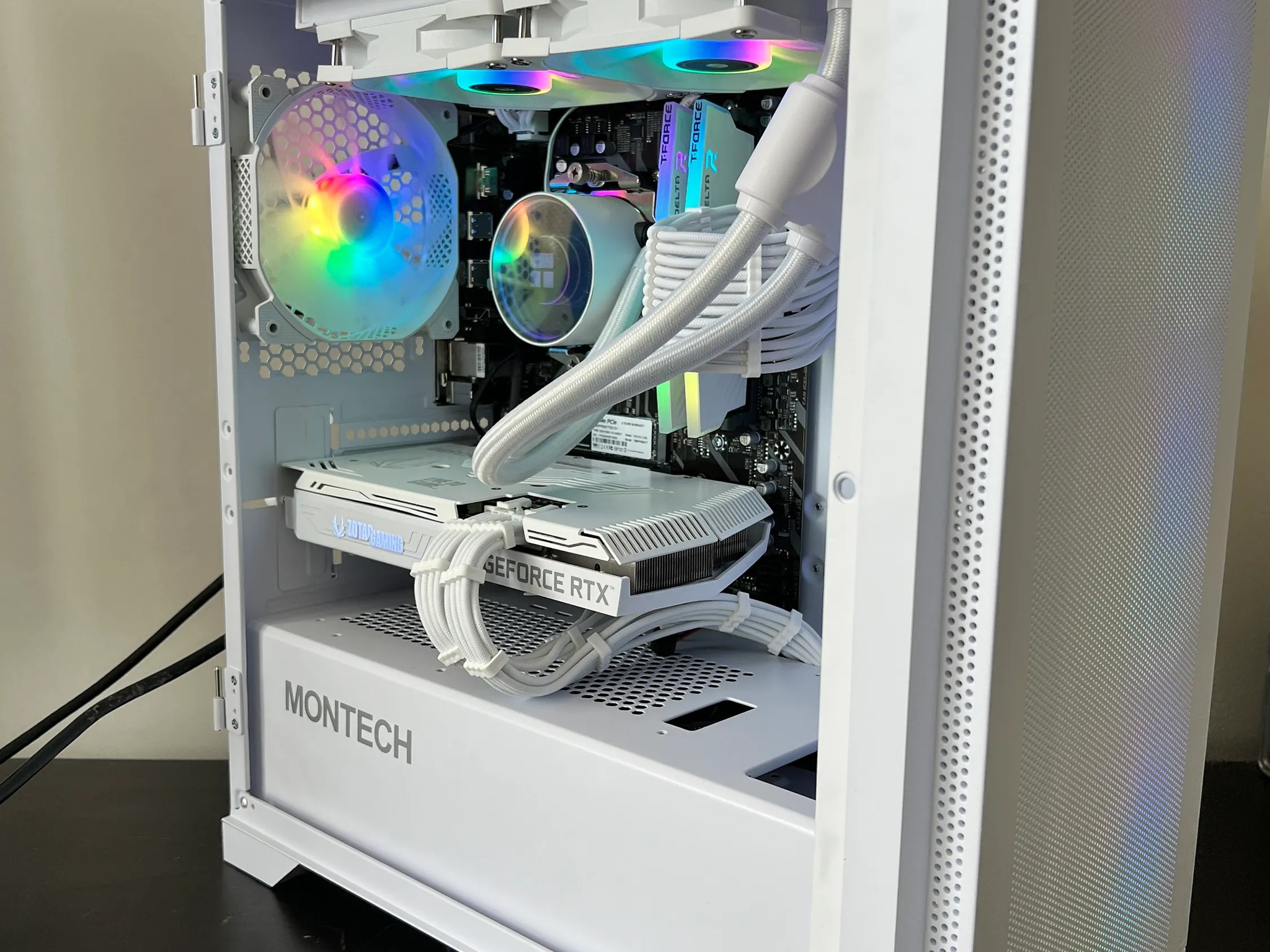 Ryzen 5 5600X RTX 3070 1TB M.2 16GB Ram Gaming PC