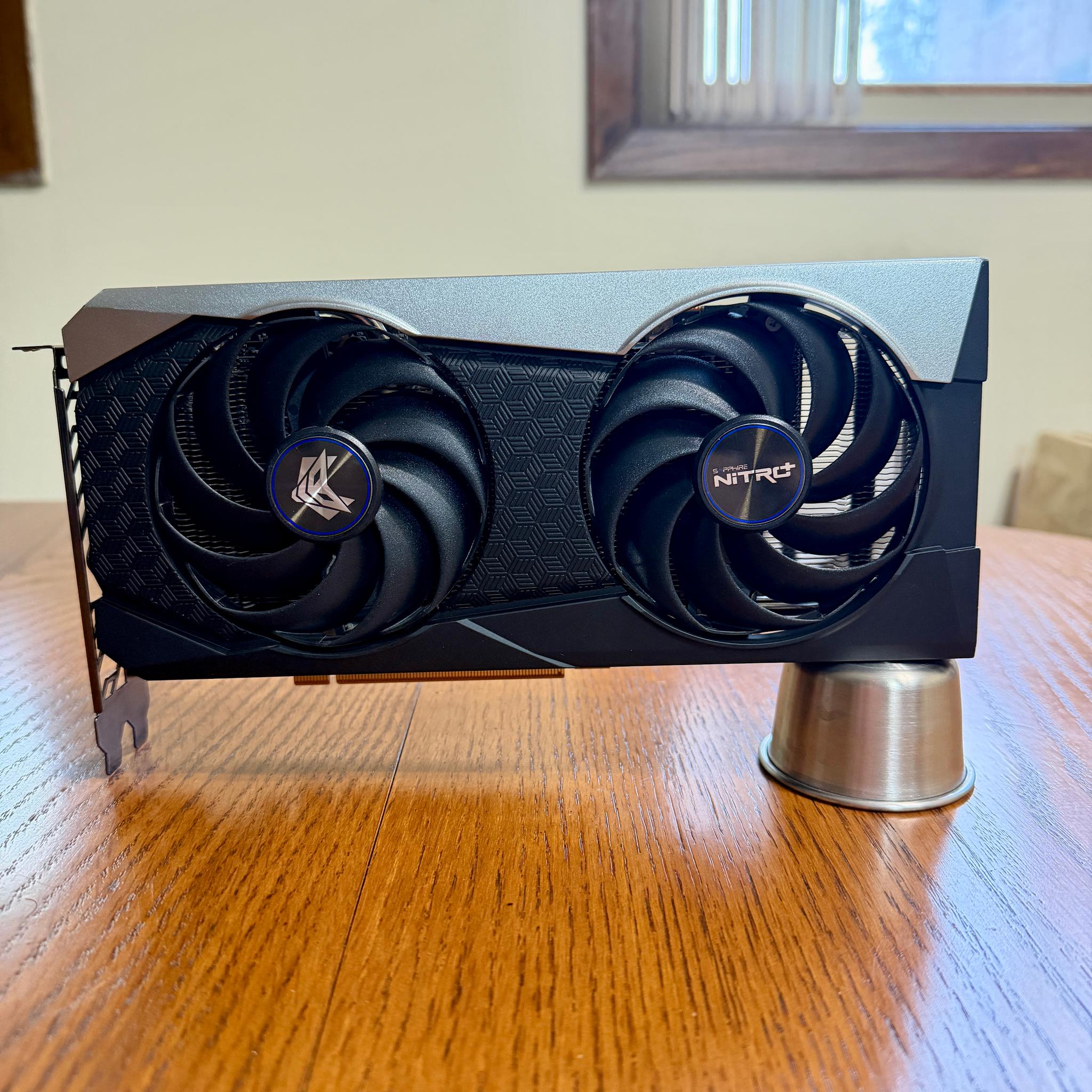 SAPPHIRE NITRO+ Radeon RX 6600 XT