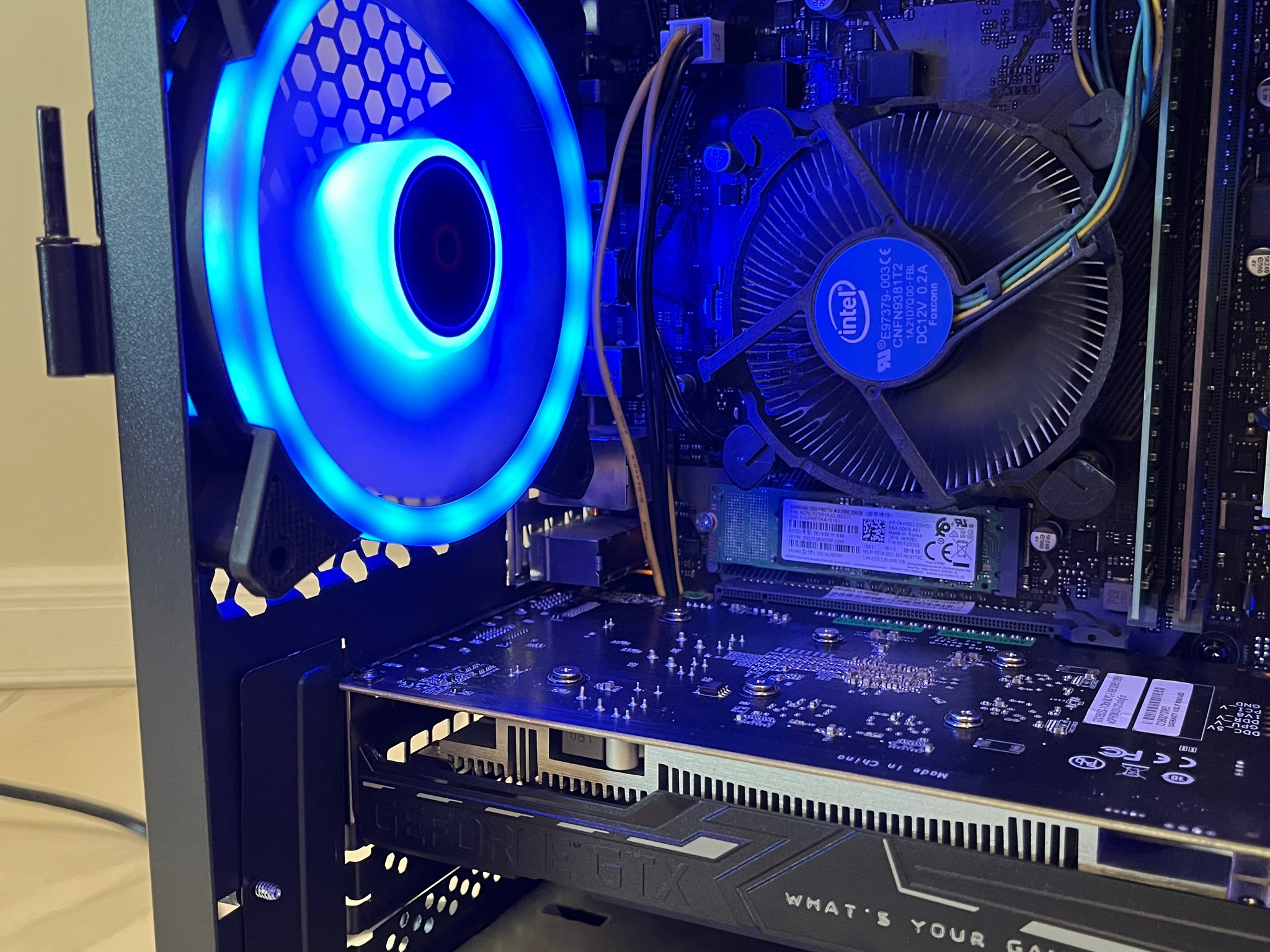 NVIDIA GTX 1650, Intel Core i3-8100, 16GB RAM, 4.2TB Storage
