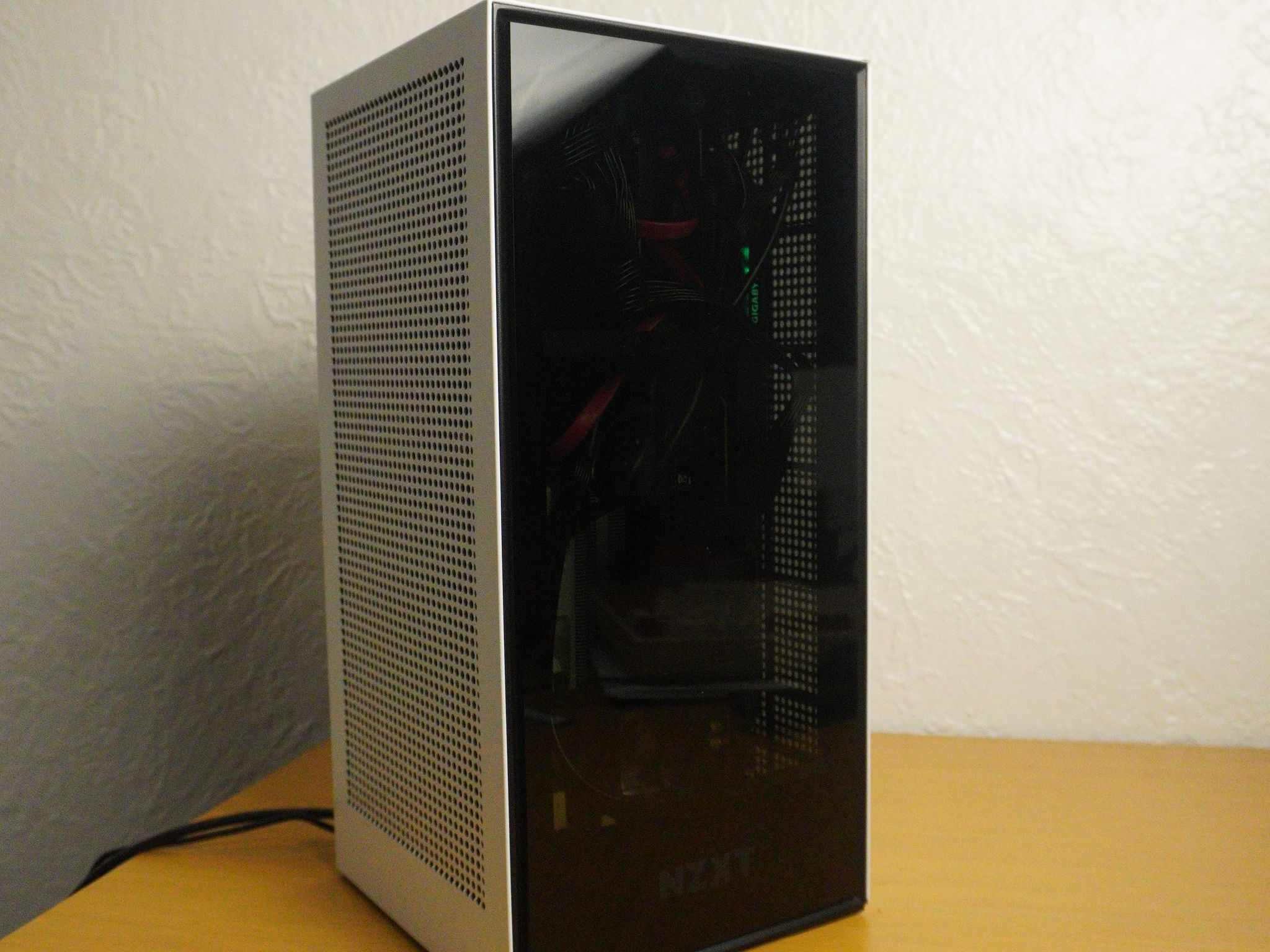 Looming Tower | RTX 5060 TI 8G | RYZEN 5 5600 | 16GB DDR4 | 640G SSD | Windows 11 | WIFI & BT