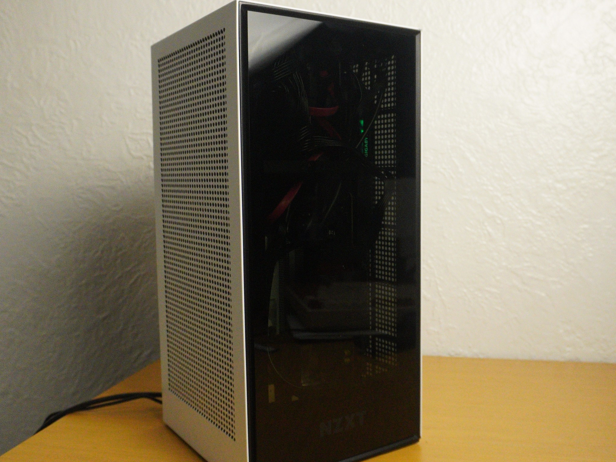 Looming Tower | RTX 5060 TI 8G | RYZEN 5 5600 | 16GB DDR4 | 640G SSD | Windows 11 | WIFI & BT