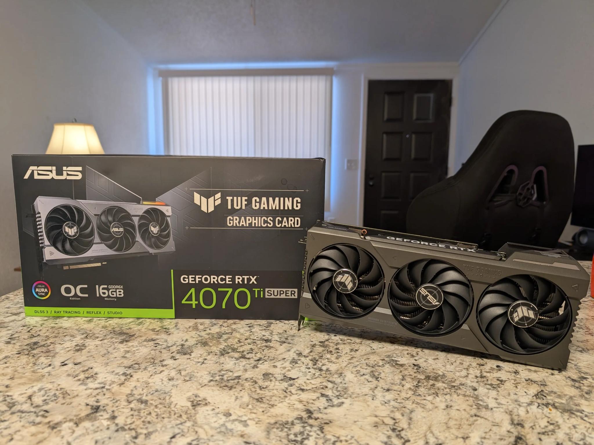 RTX 4070 Ti Super Asus TUF Gaming