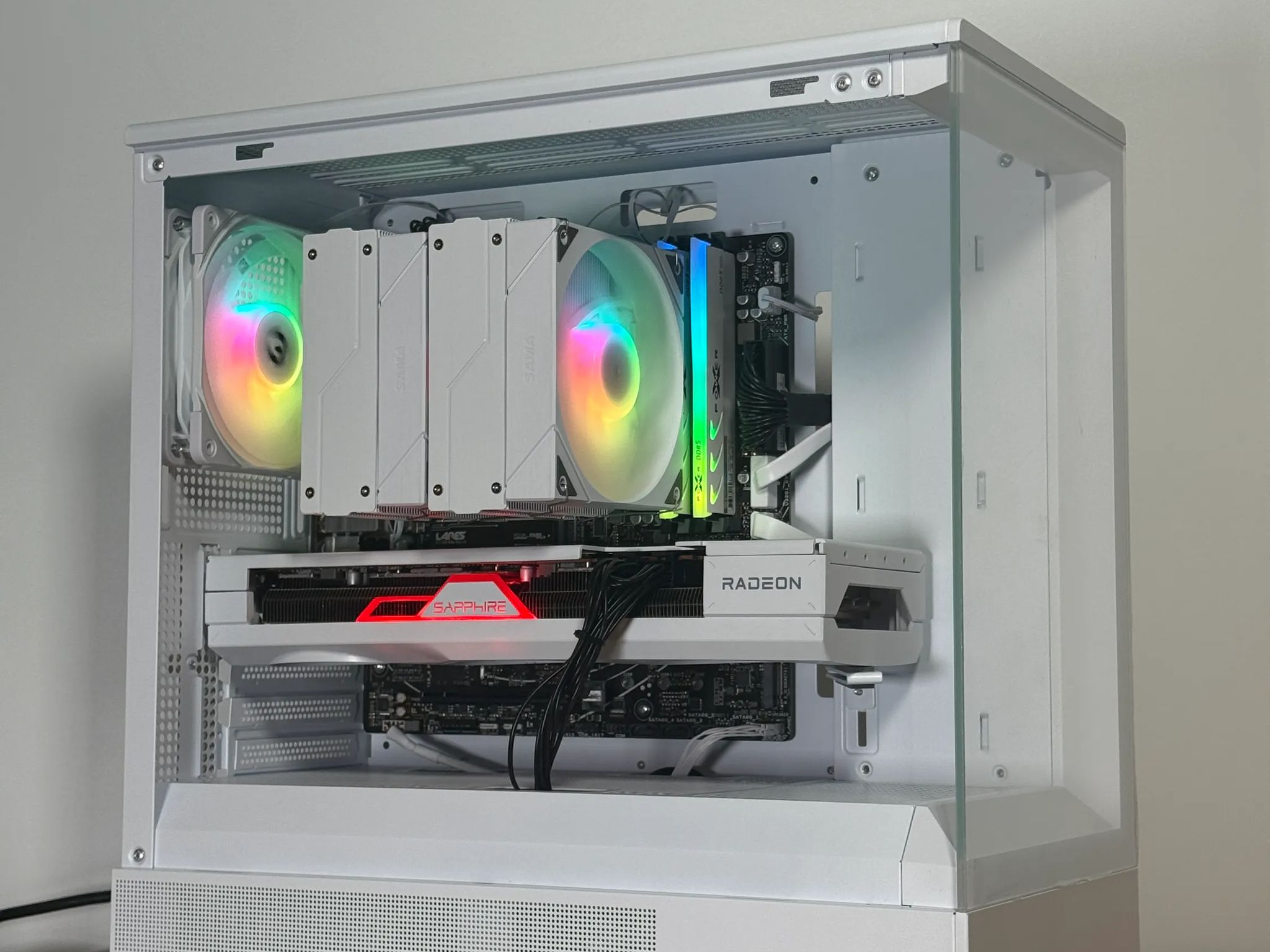RX 7800XT Ryzen 5 7600X Gaming PC