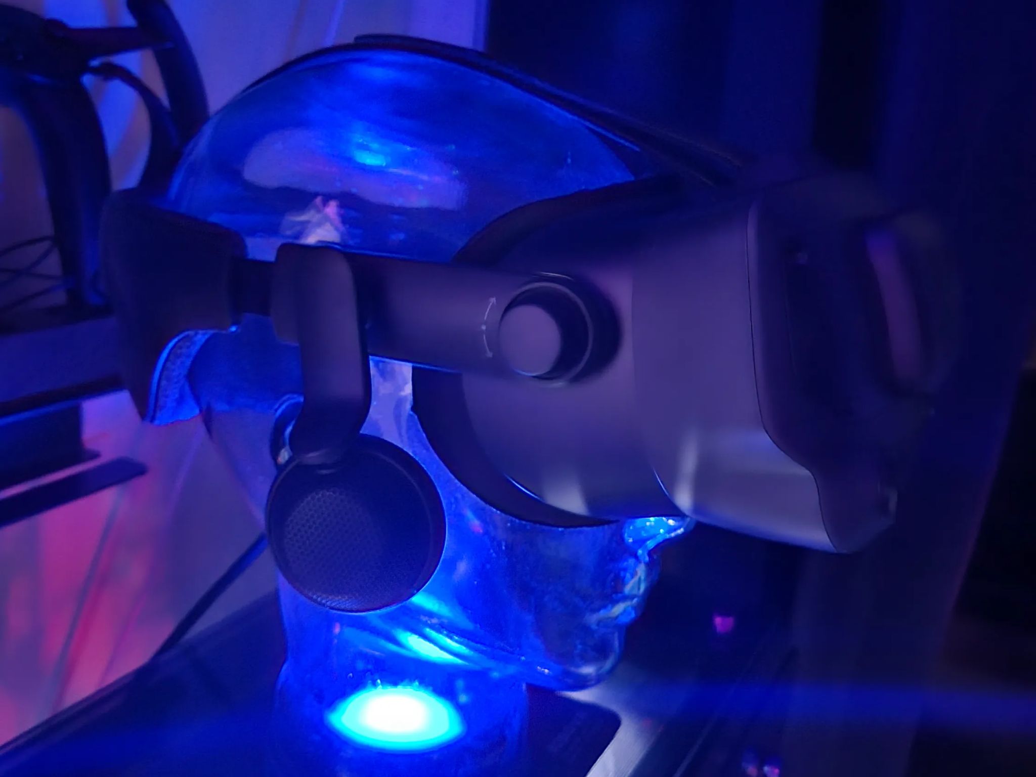 🎮 Valve Index Full Kit – 💎 Mint Condition – 🧊 Cooling Mods – 🧱 Wall Mount Included