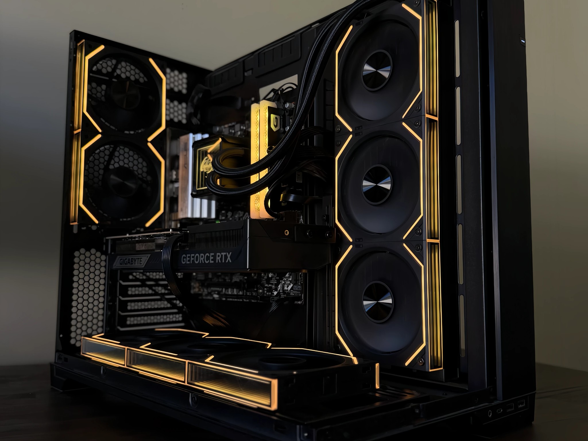GeForce RTX 5070 Ti Custom Gaming PC - Ryzen 7 9800X3D, 32GB RAM, 1TB NVMe SSD