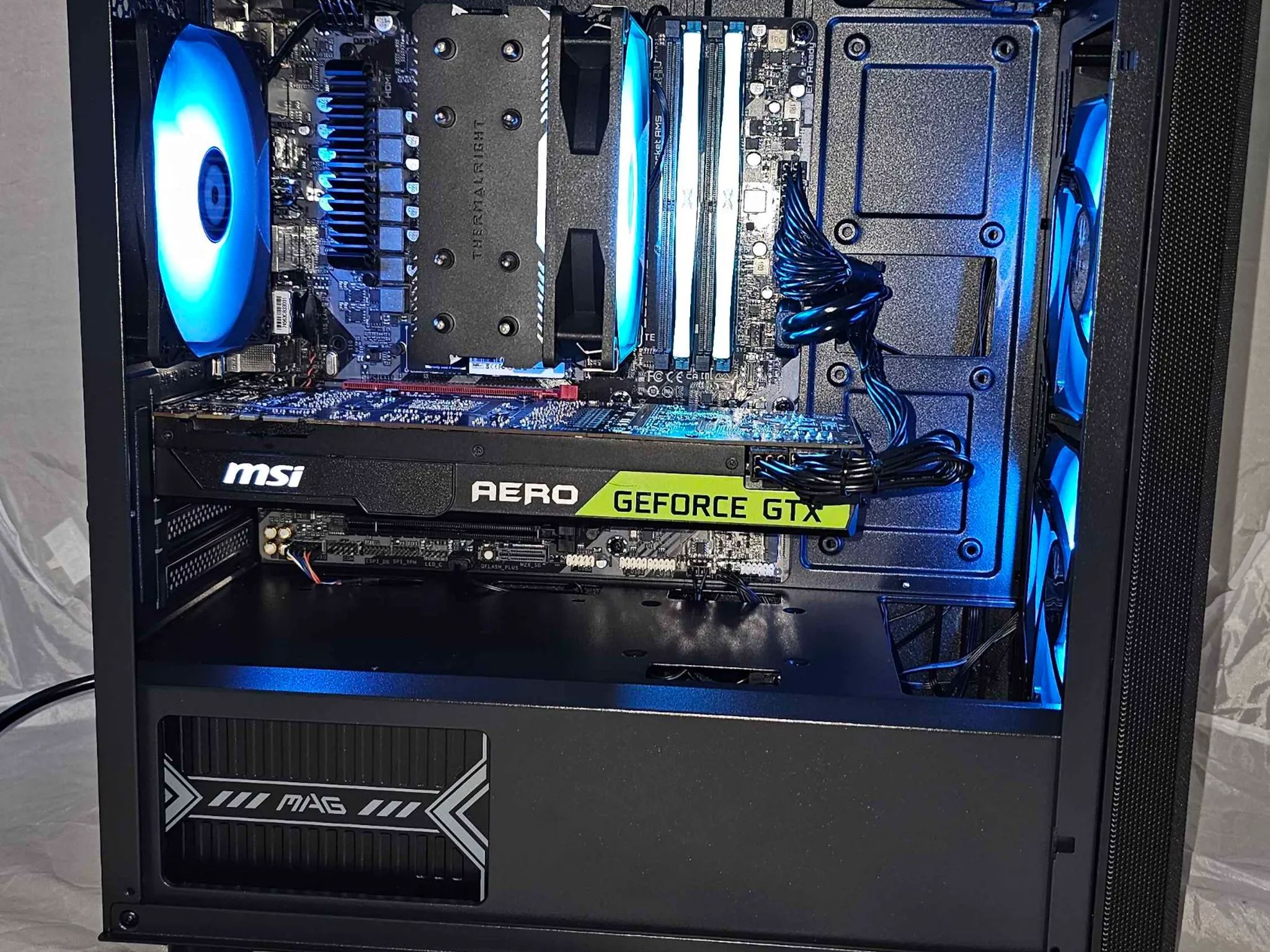 Gaming Desktop PC Ryzen 5 7500F / GTX 1080TI / 500GB SSD / 32GB DDR5