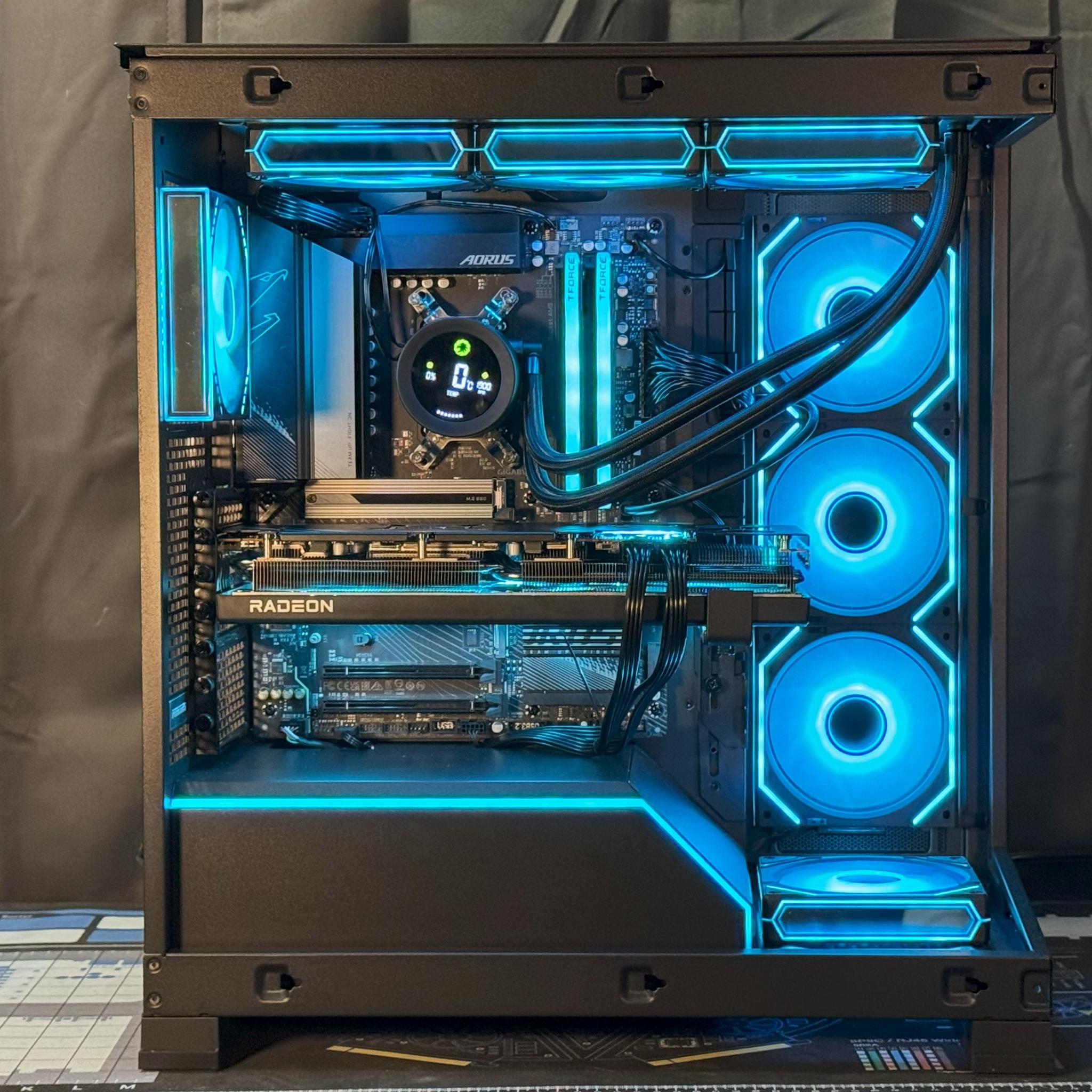 Blue Beetle|Ryzen 7 7700X|RX 7900GRE|32GB RAM|4TB SSD