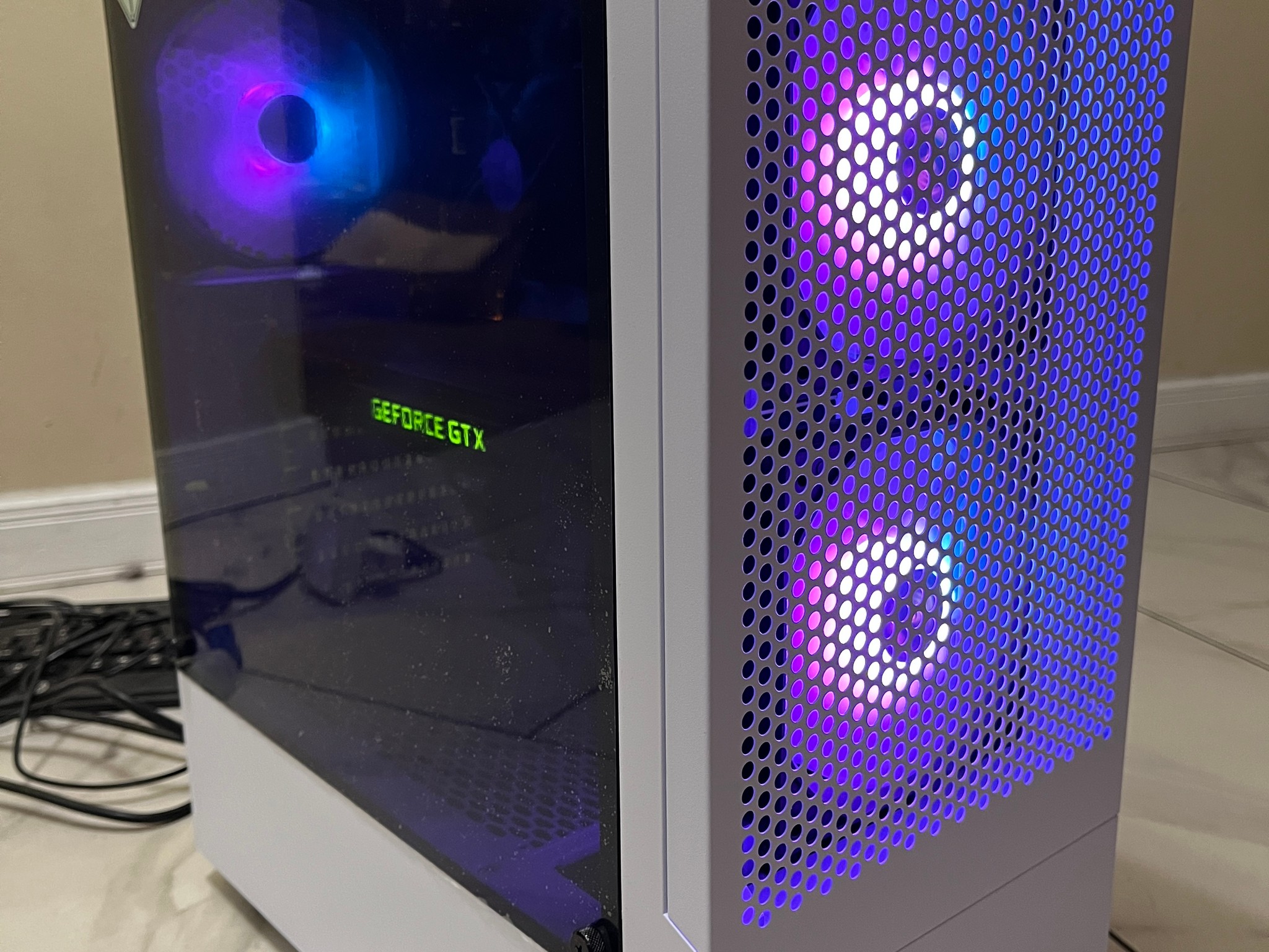 🟠🔥NVIDIA TITAN X Pascal, Intel i5-10400, 16GB RAM, 870 GB Storage, High Performance RGB Gaming PC 🖥️