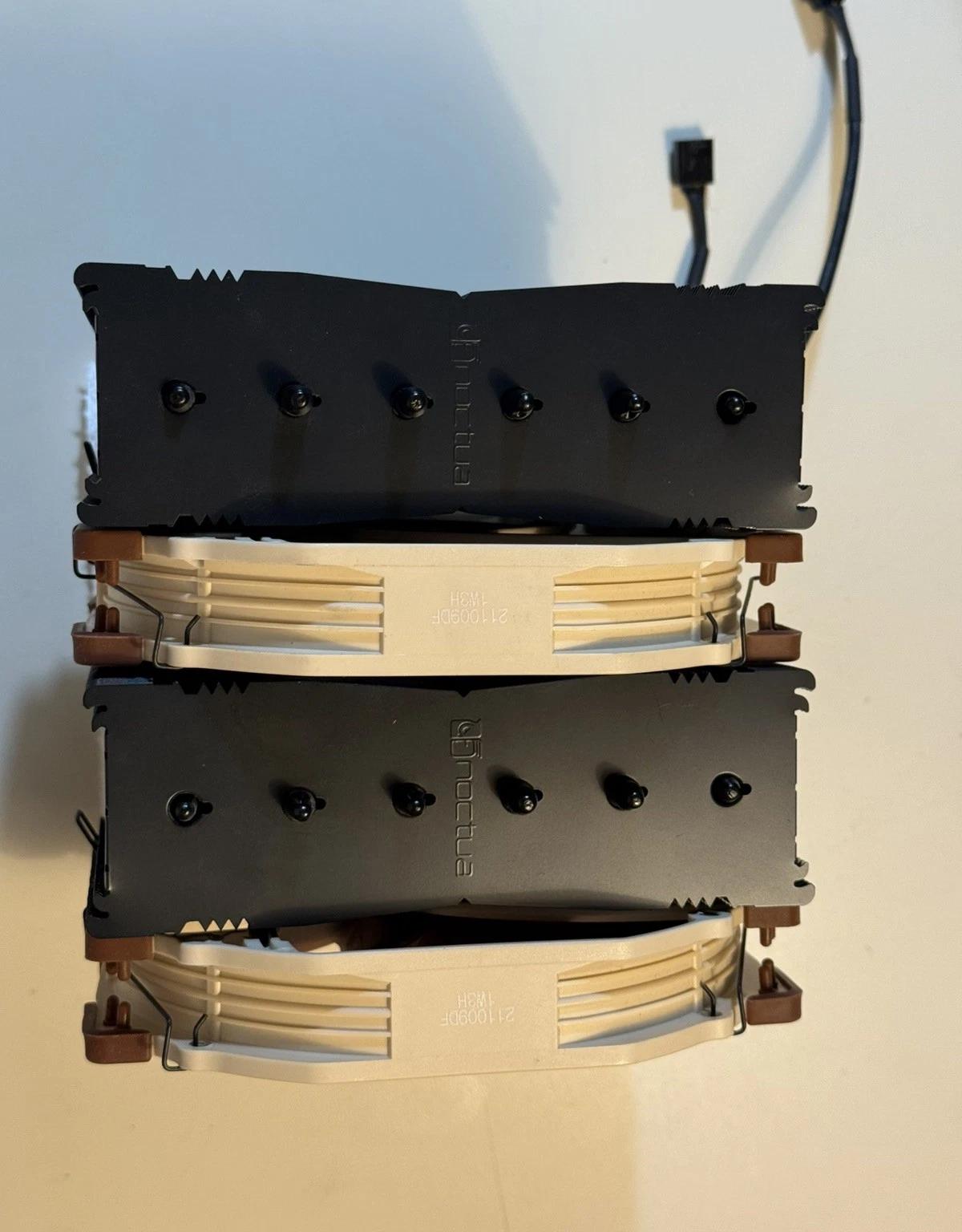 Noctua NH-D15 Premium CPU Cooler with 2x NF-A15 PWM Fans