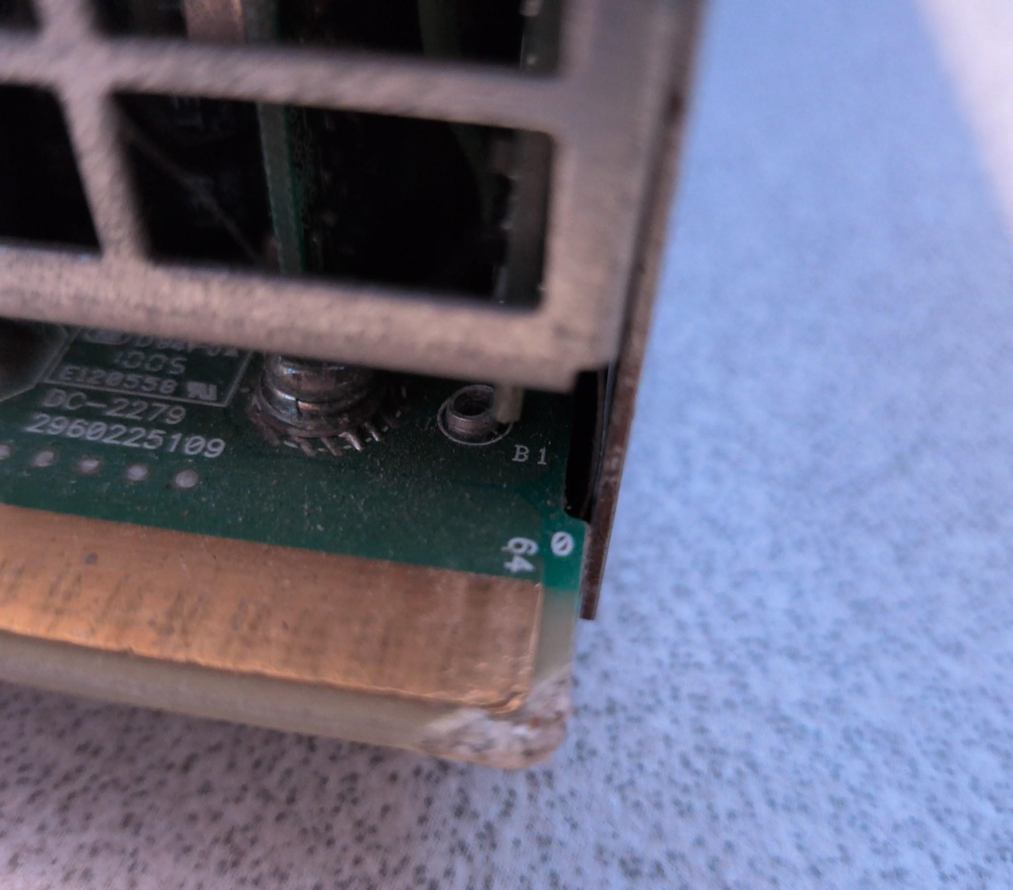 HP 1200W Server PSU Kit - Breakout Board Edge Chip - Parts/Repair