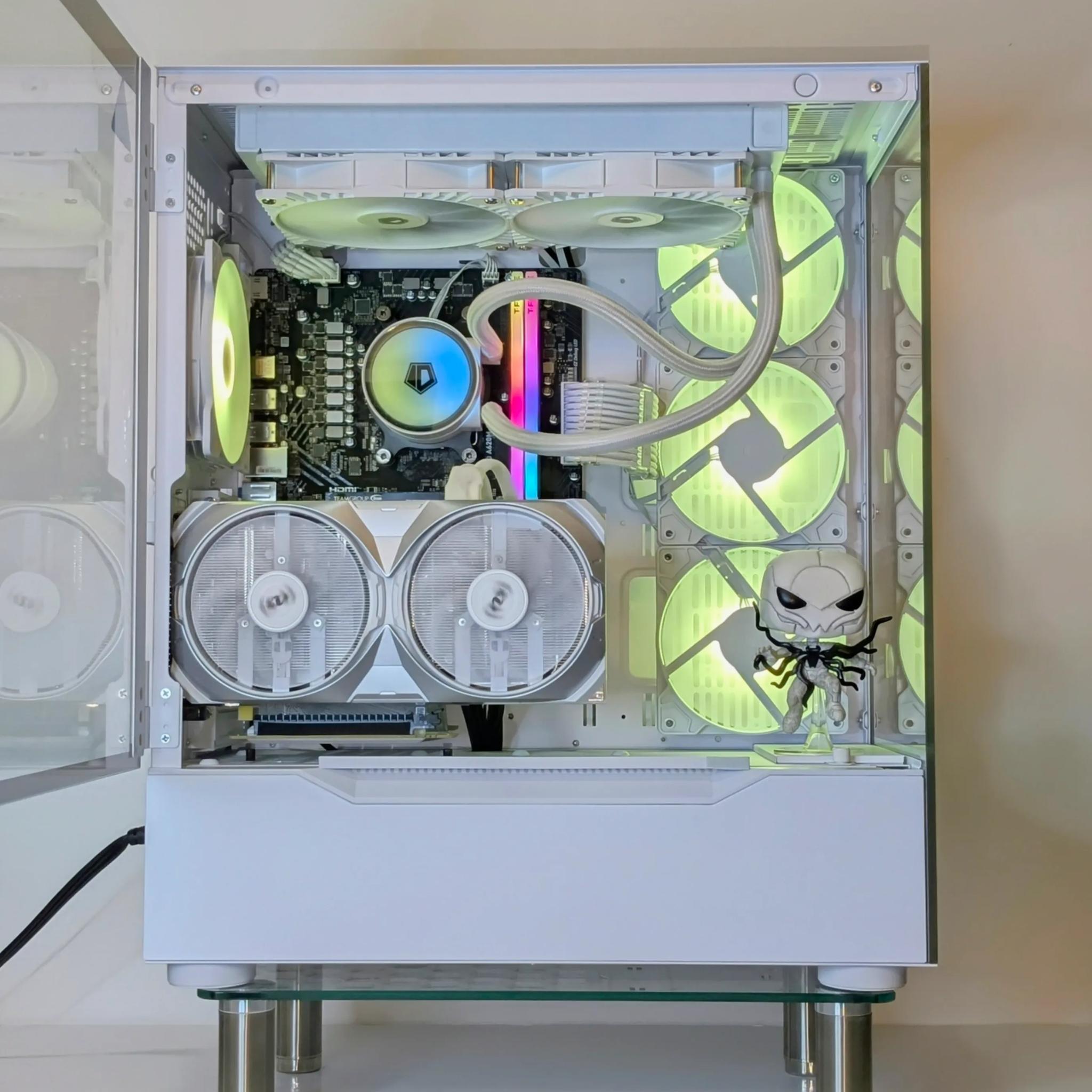 1440p-4K Ray-Tracing👑🕷️⚪️RTX 4070 Super⚪️ Ryzen 7 7700X⚪️32GB DDR5 RAM⚪️1TB NVMe SSD⚪️Windows 11✅
