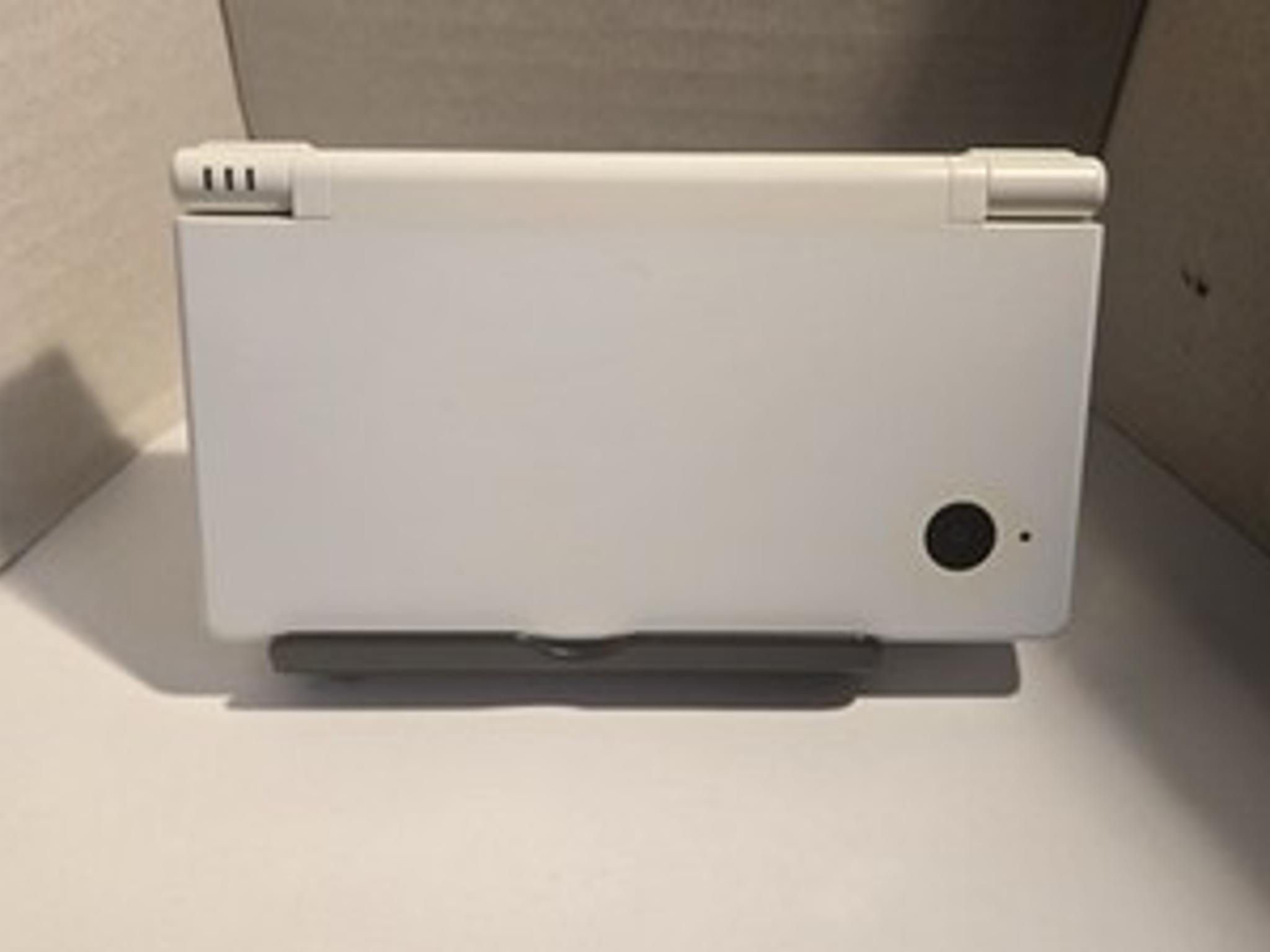 CUSTOM USED Nintendo DSi Japanese White Handheld Console